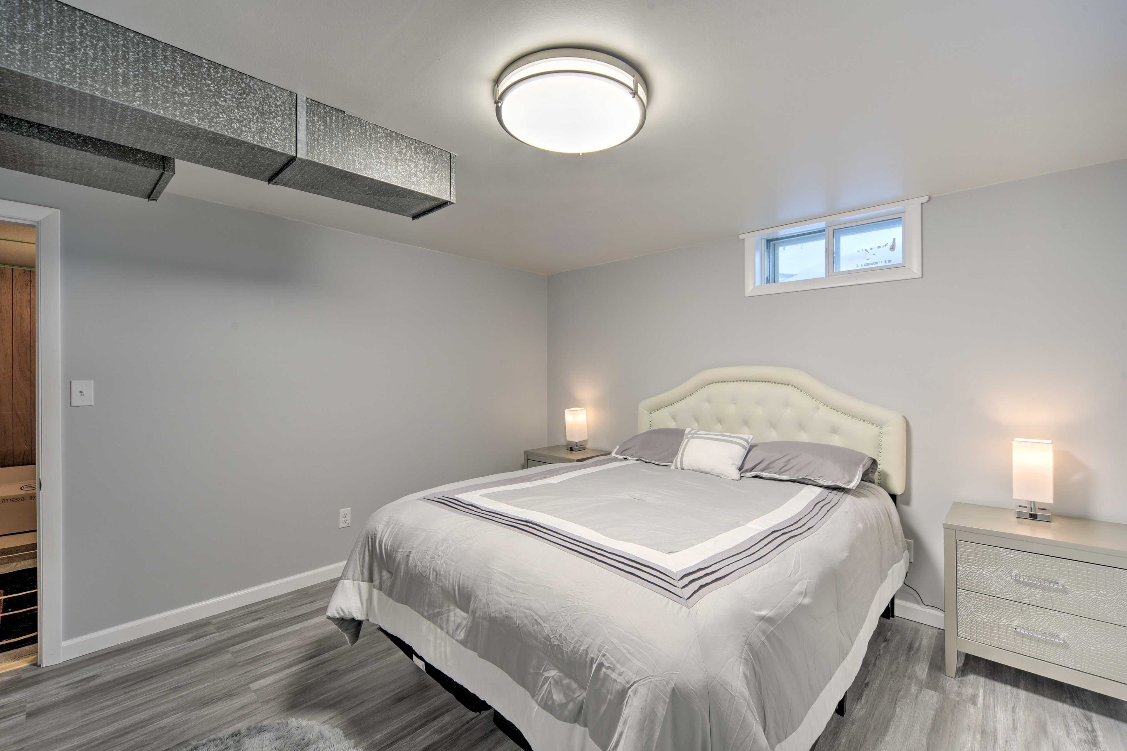 Bedroom 4 | Queen Bed | Basement
