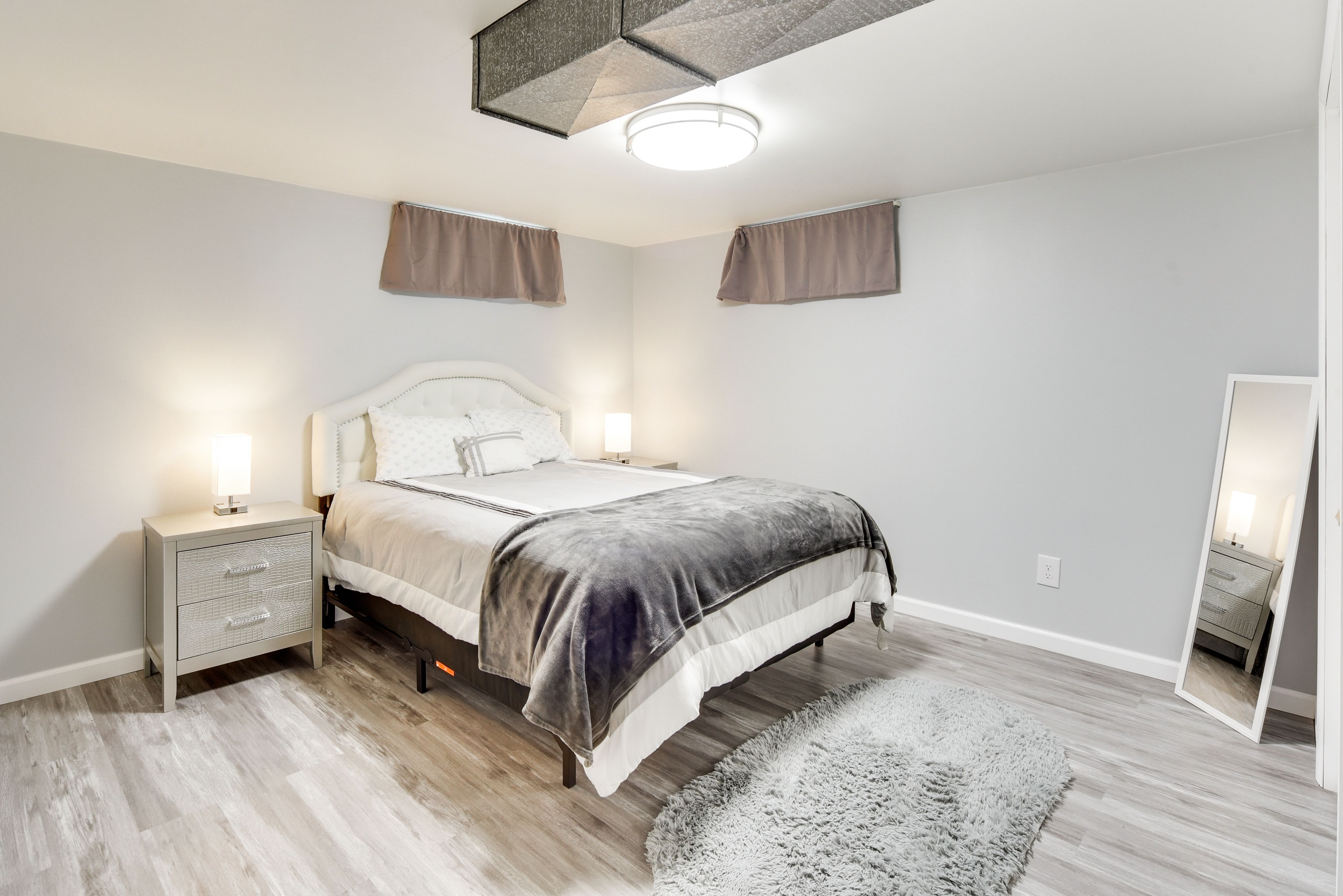 Bedroom 4 | Queen Bed | Basement