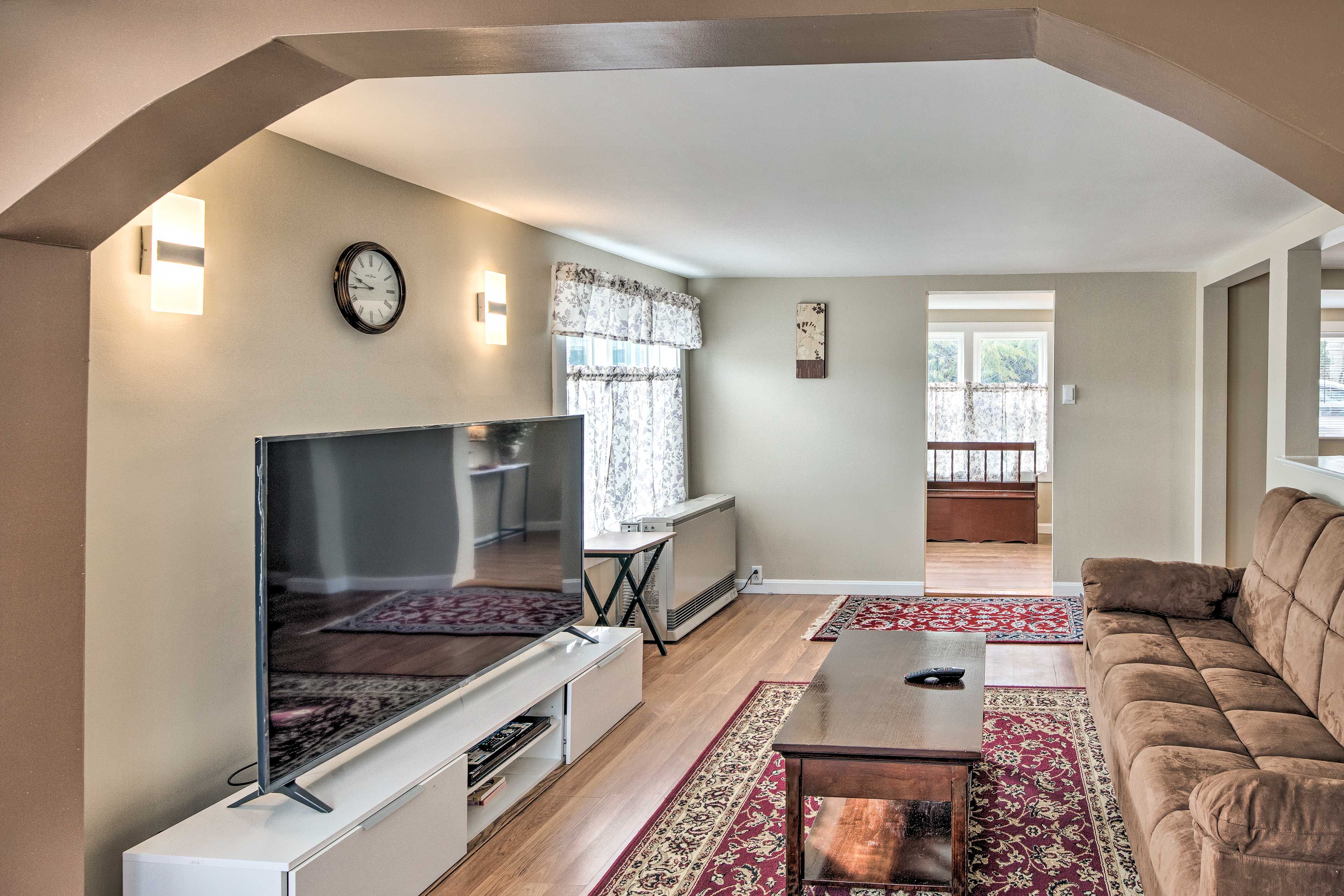 Living Room | Smart TV