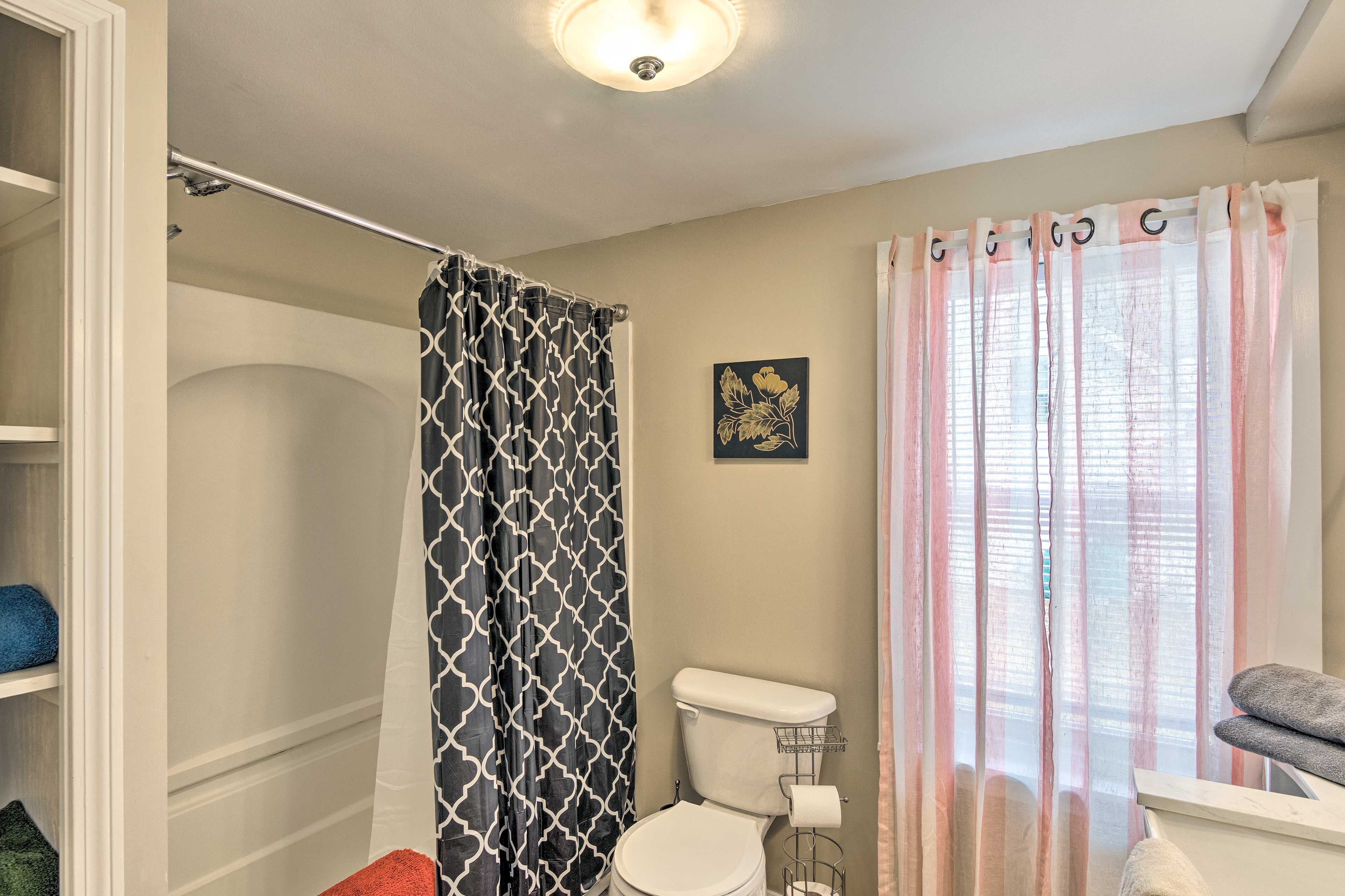Full Bathroom