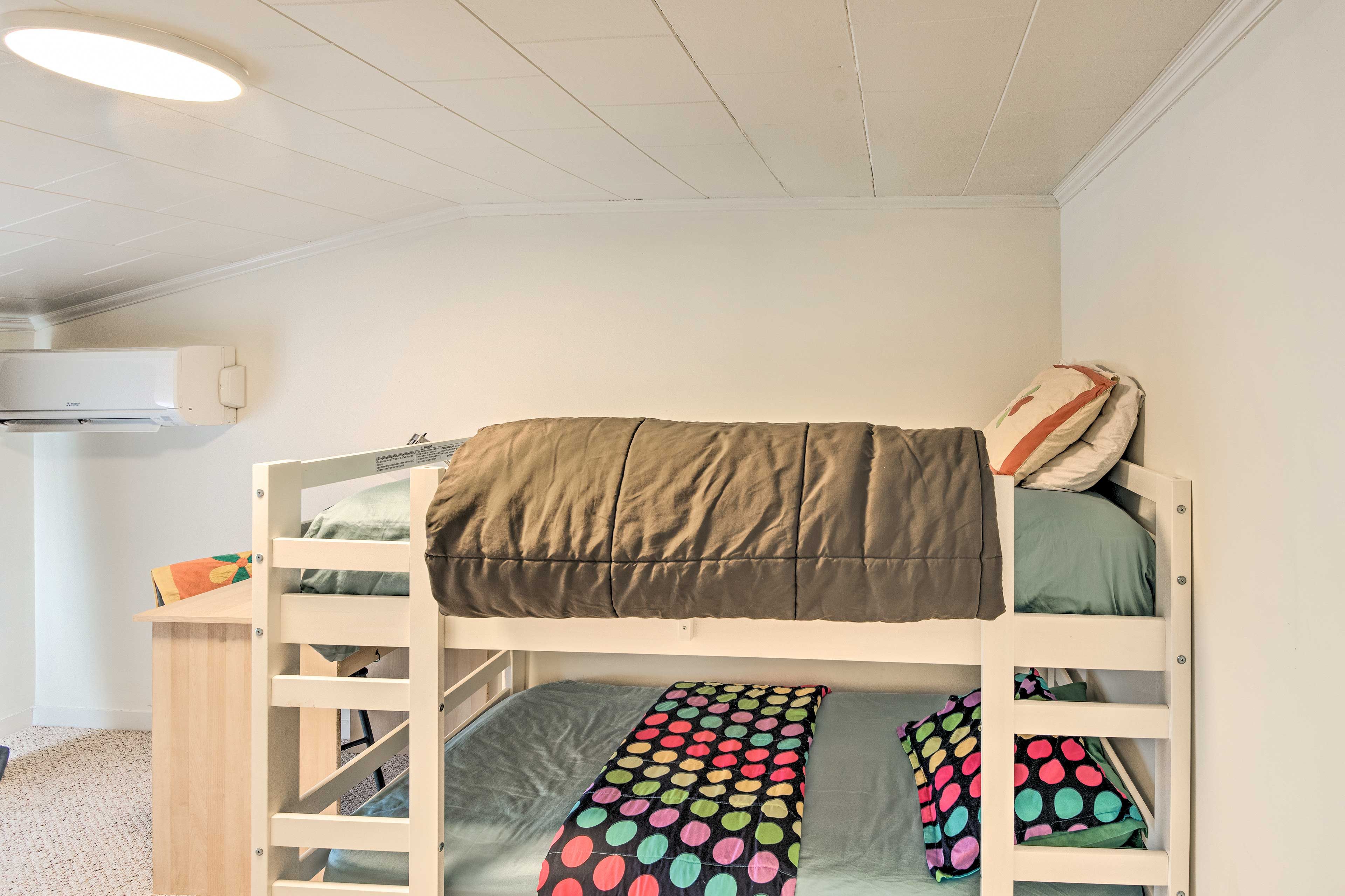 Bedroom 3 | Twin Bunk Bed