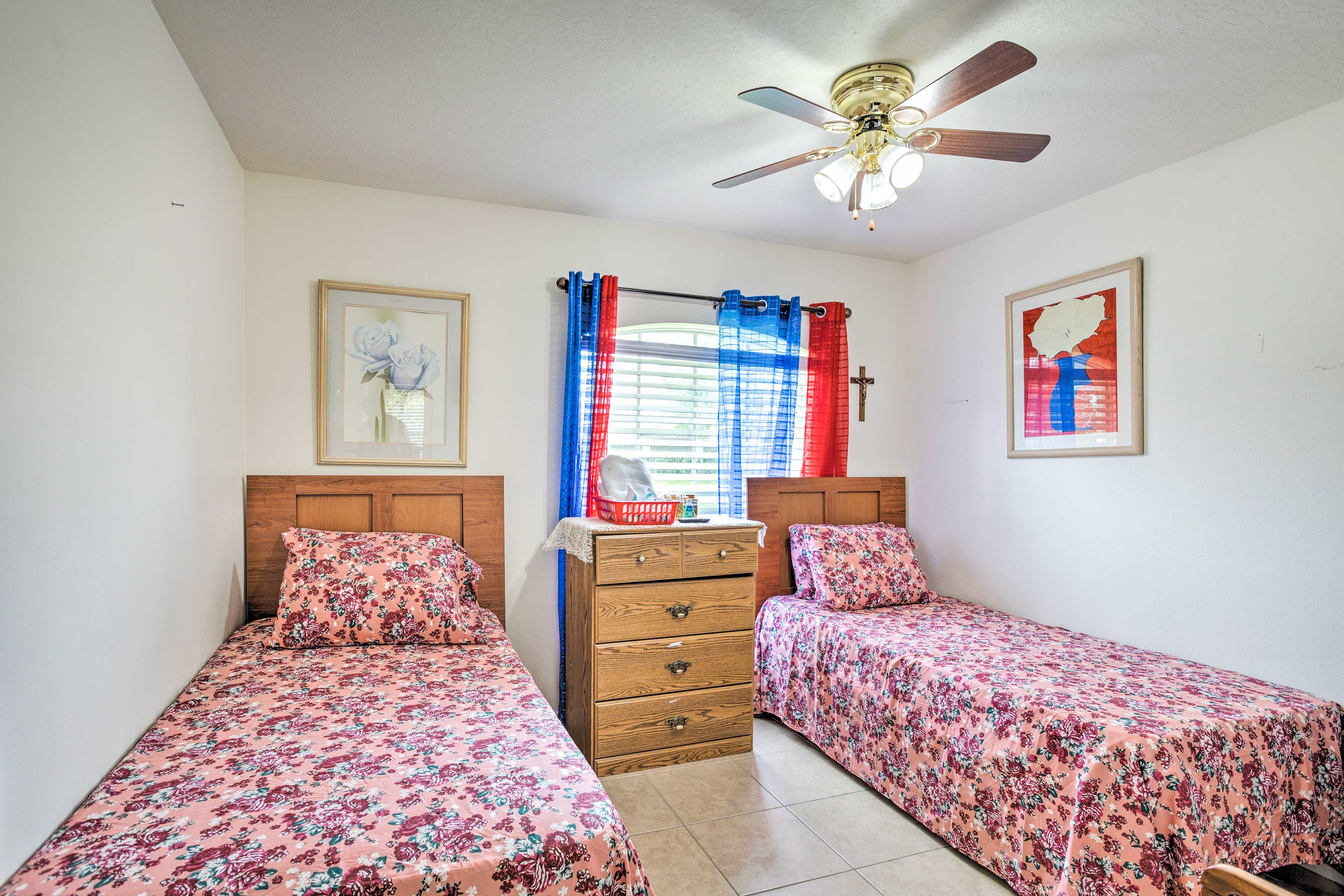 Bedroom 3 | 2 Twin Beds