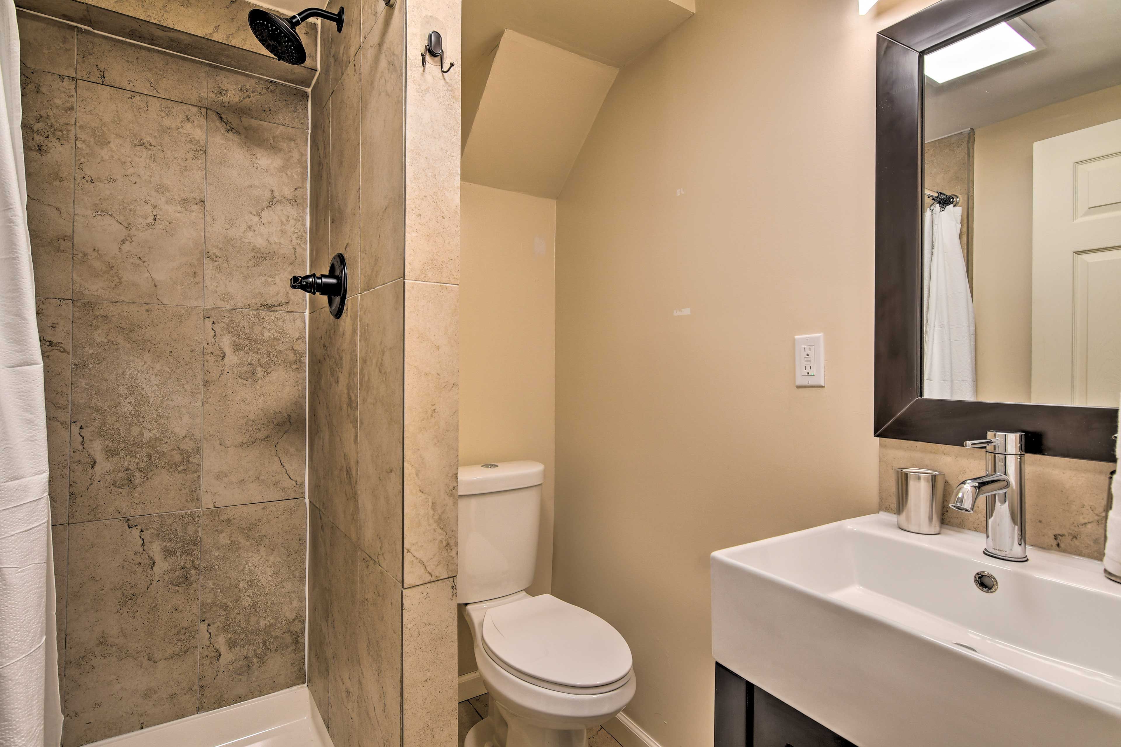 Full Bathroom