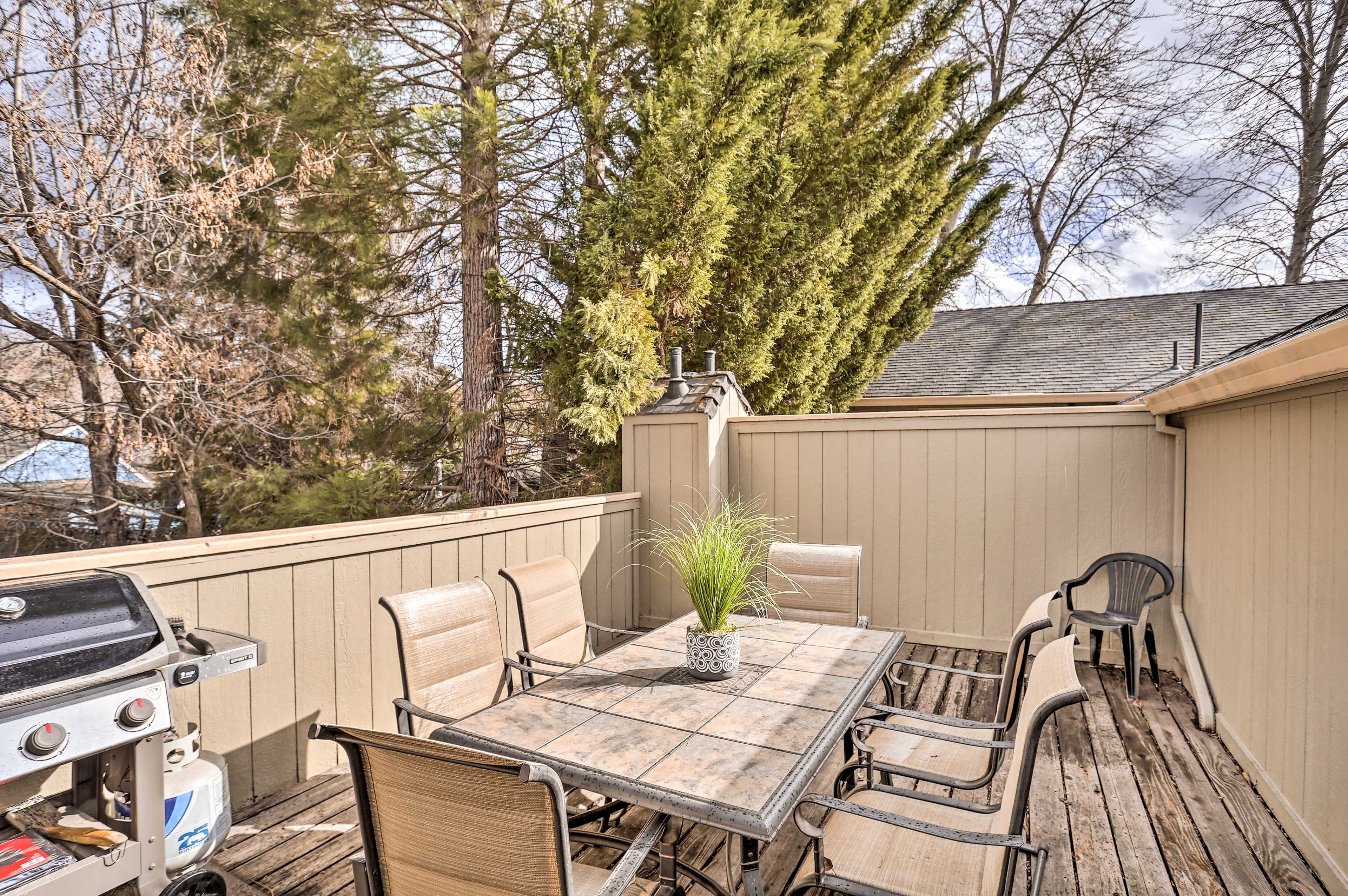 Balcony | Dining Area