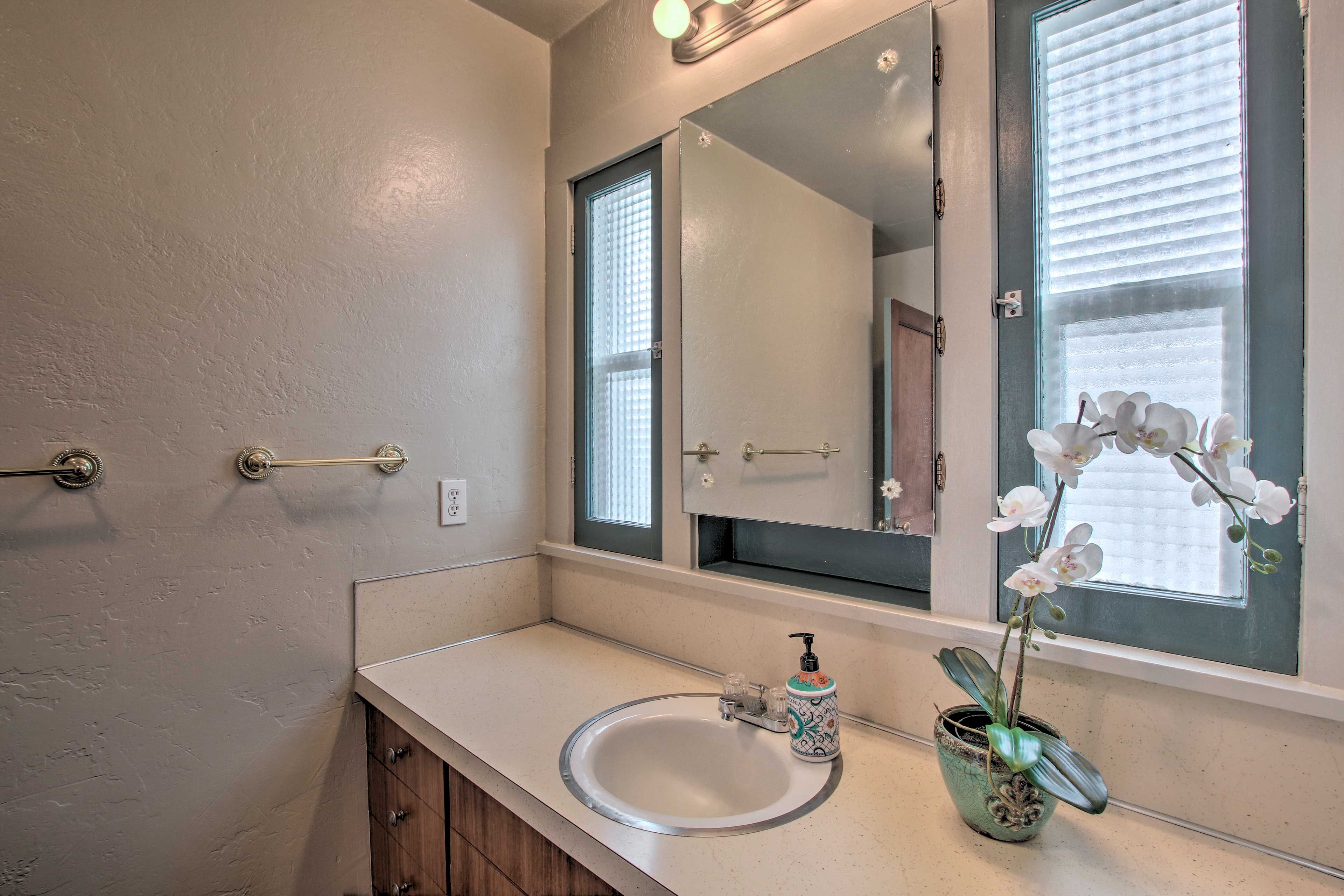 Full Bathroom