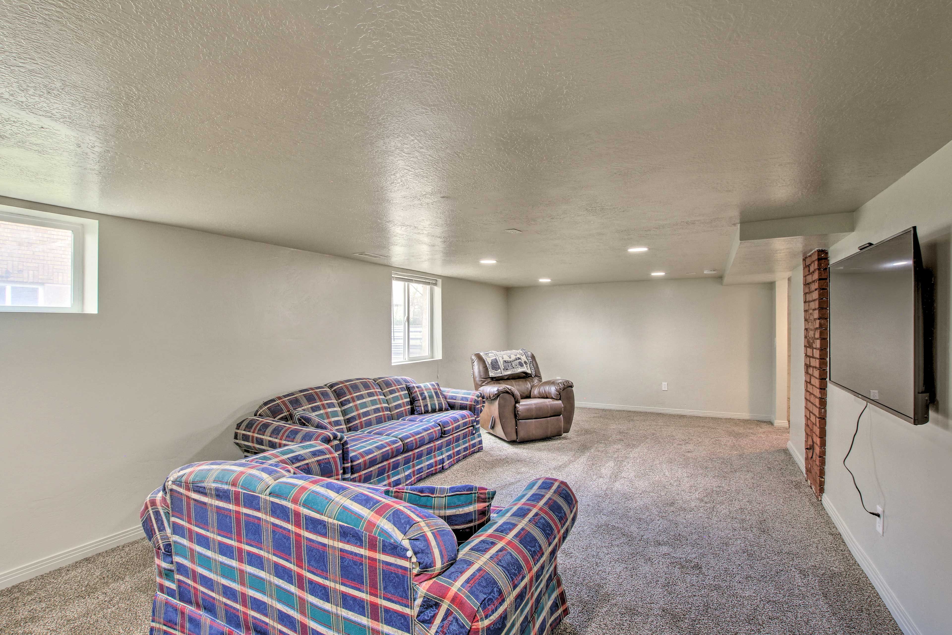 Basement | Queen Air Mattress | Pack 'n Play
