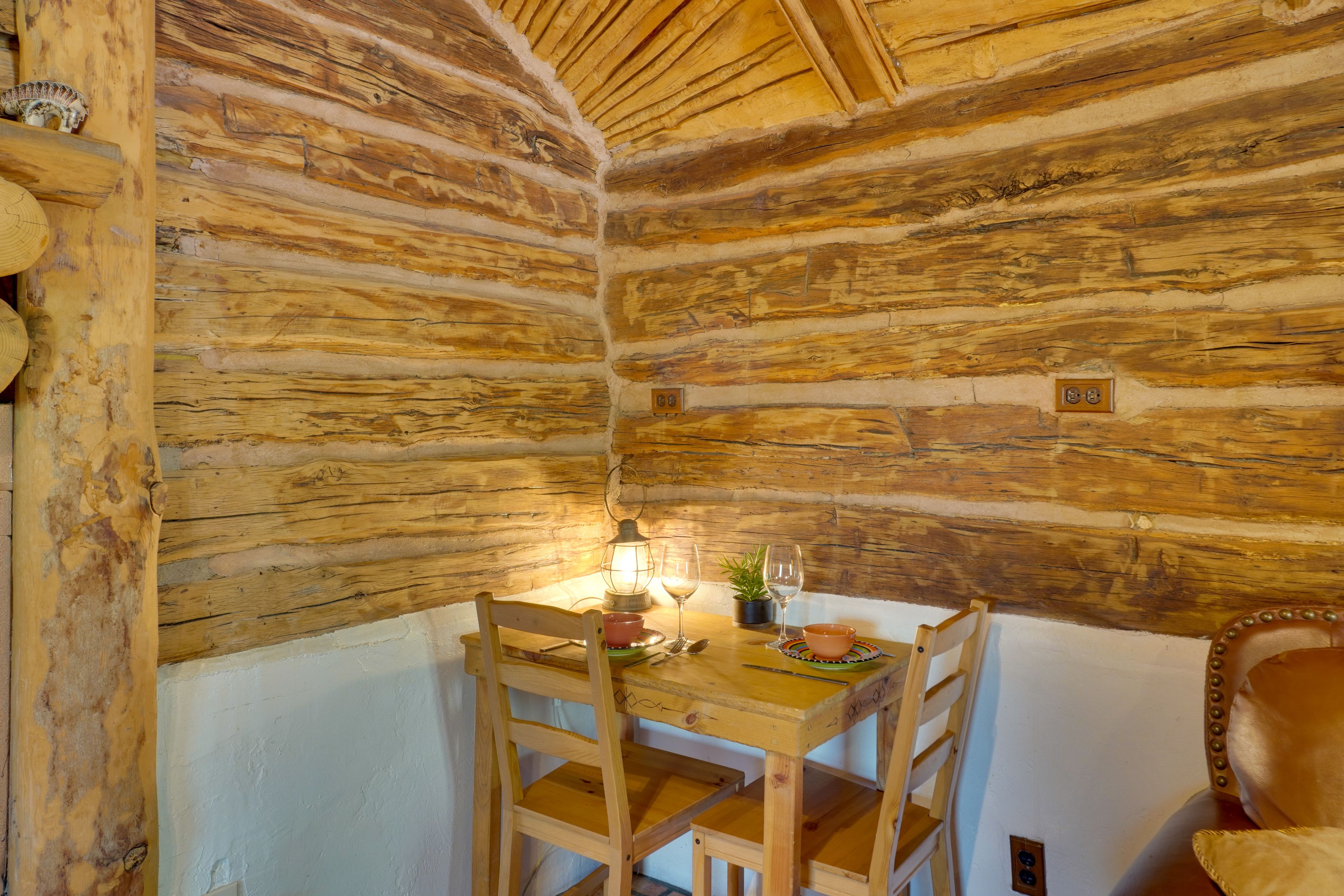 Dining Area | Dishware/Flatware Provided | Free WiFi