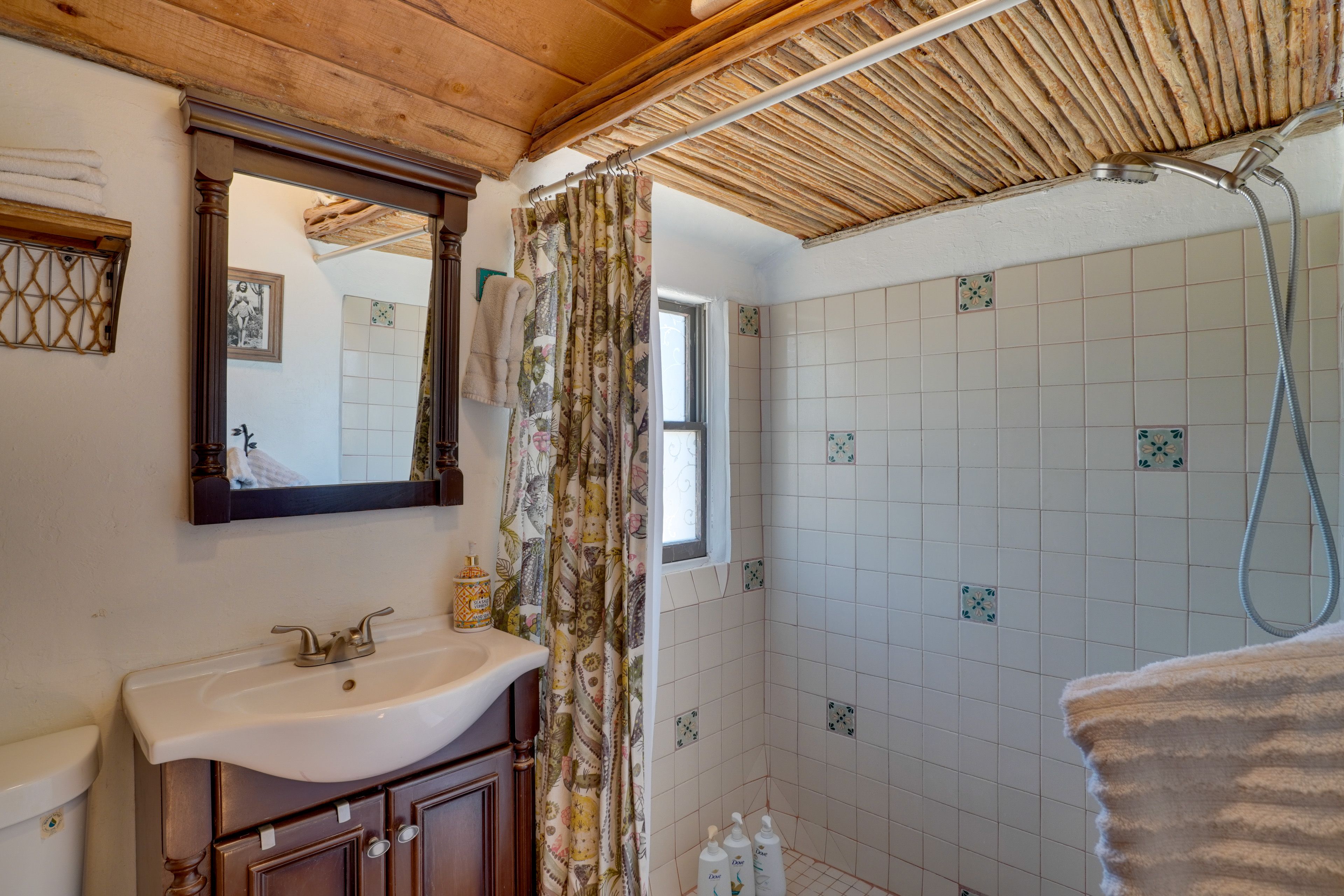 Bathroom | Towels Provided
