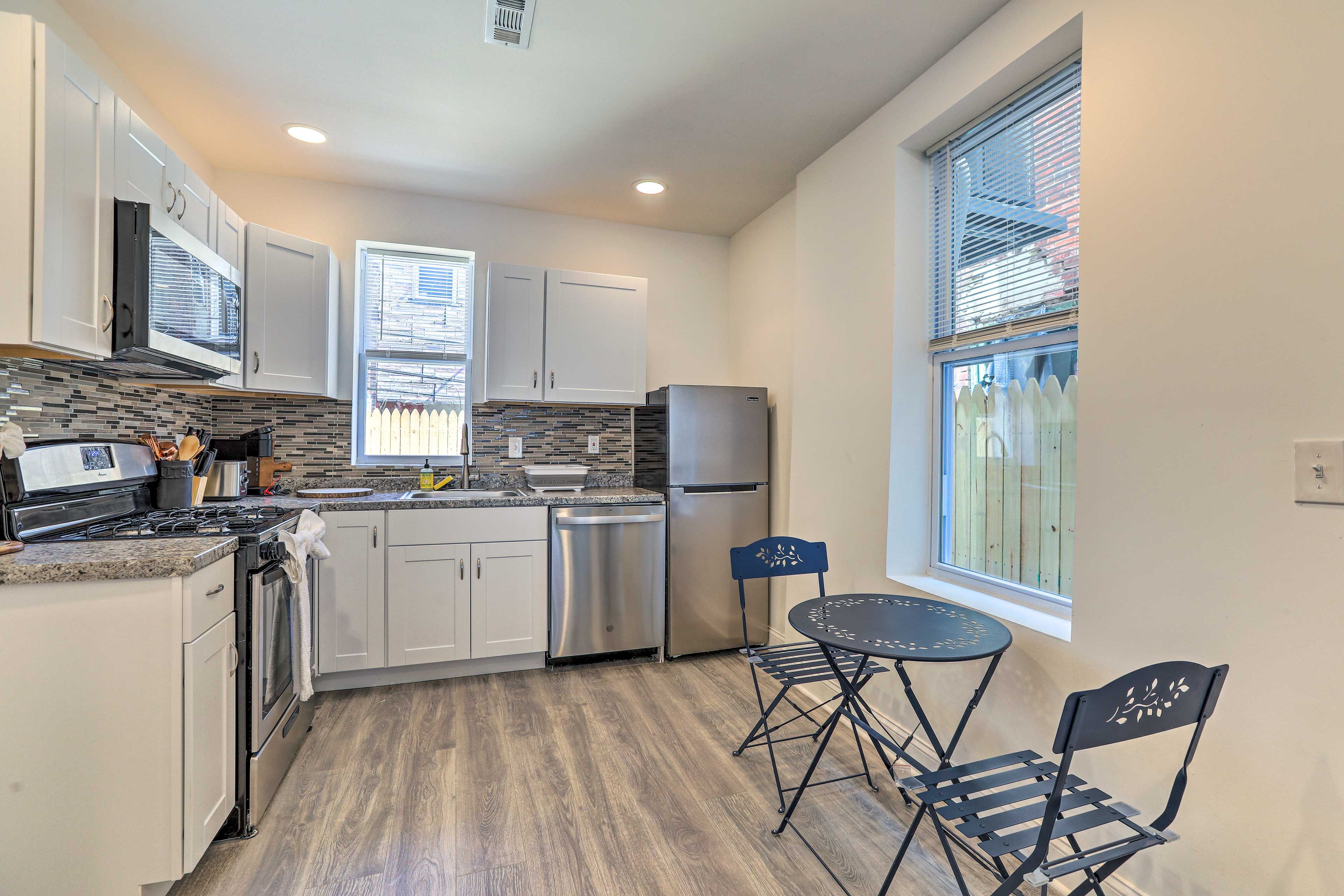 Fully Equipped Kitchen | Eating Area
