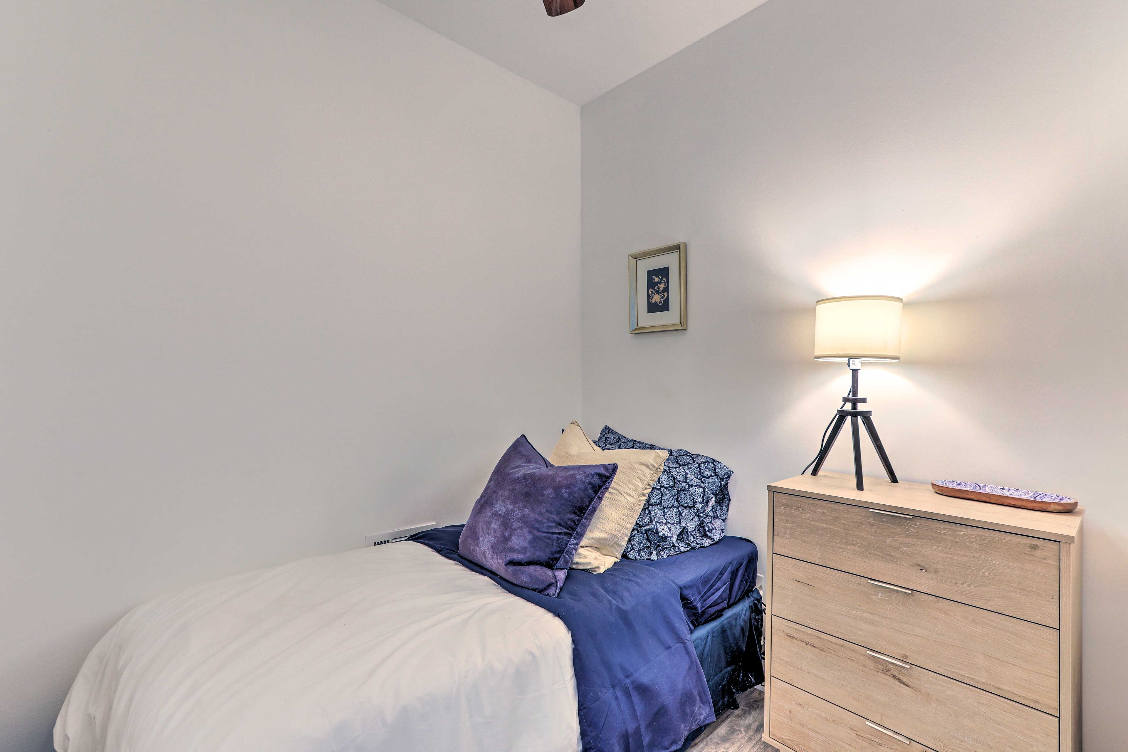 Bedroom 3 | Twin Bed