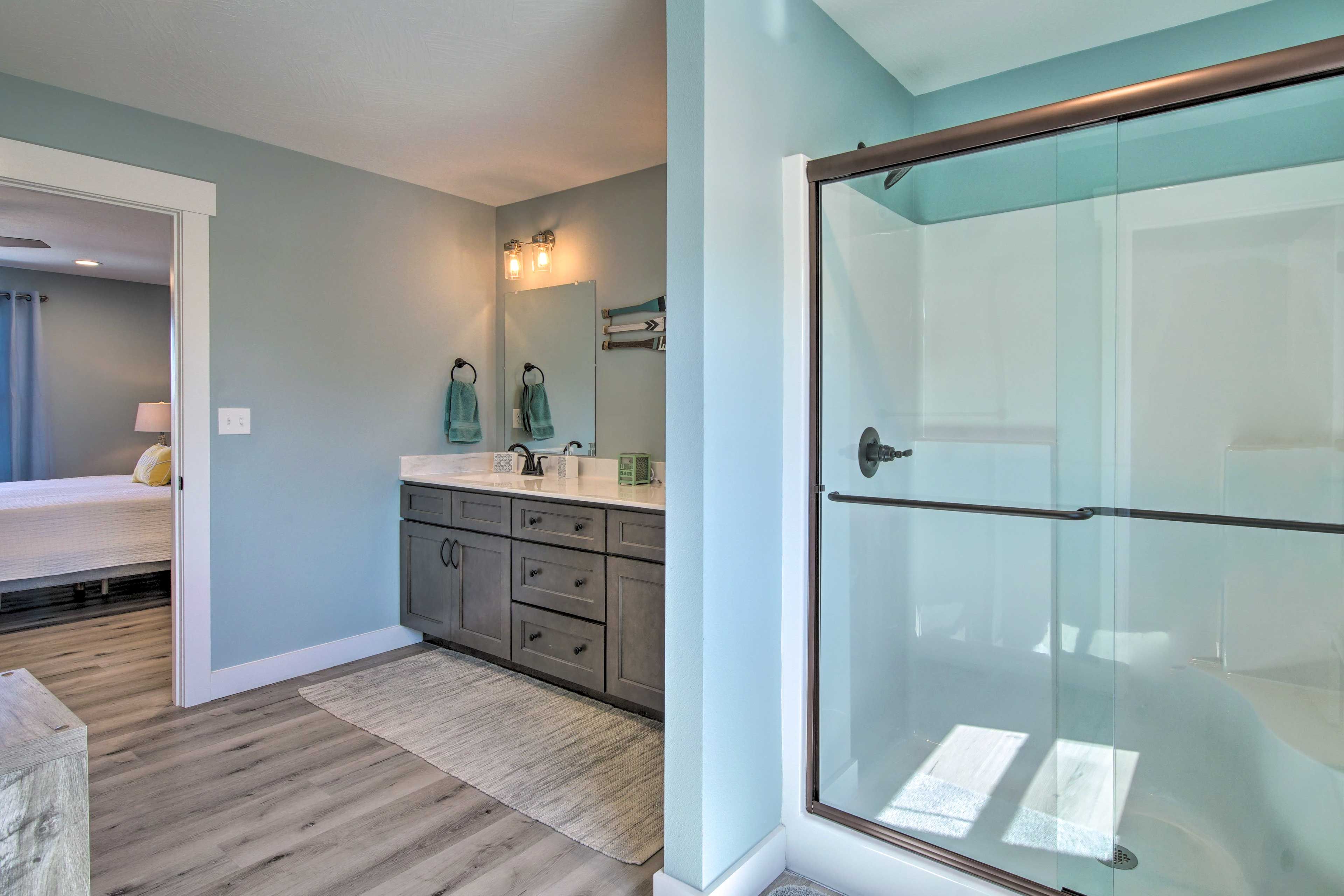 Full Bathroom