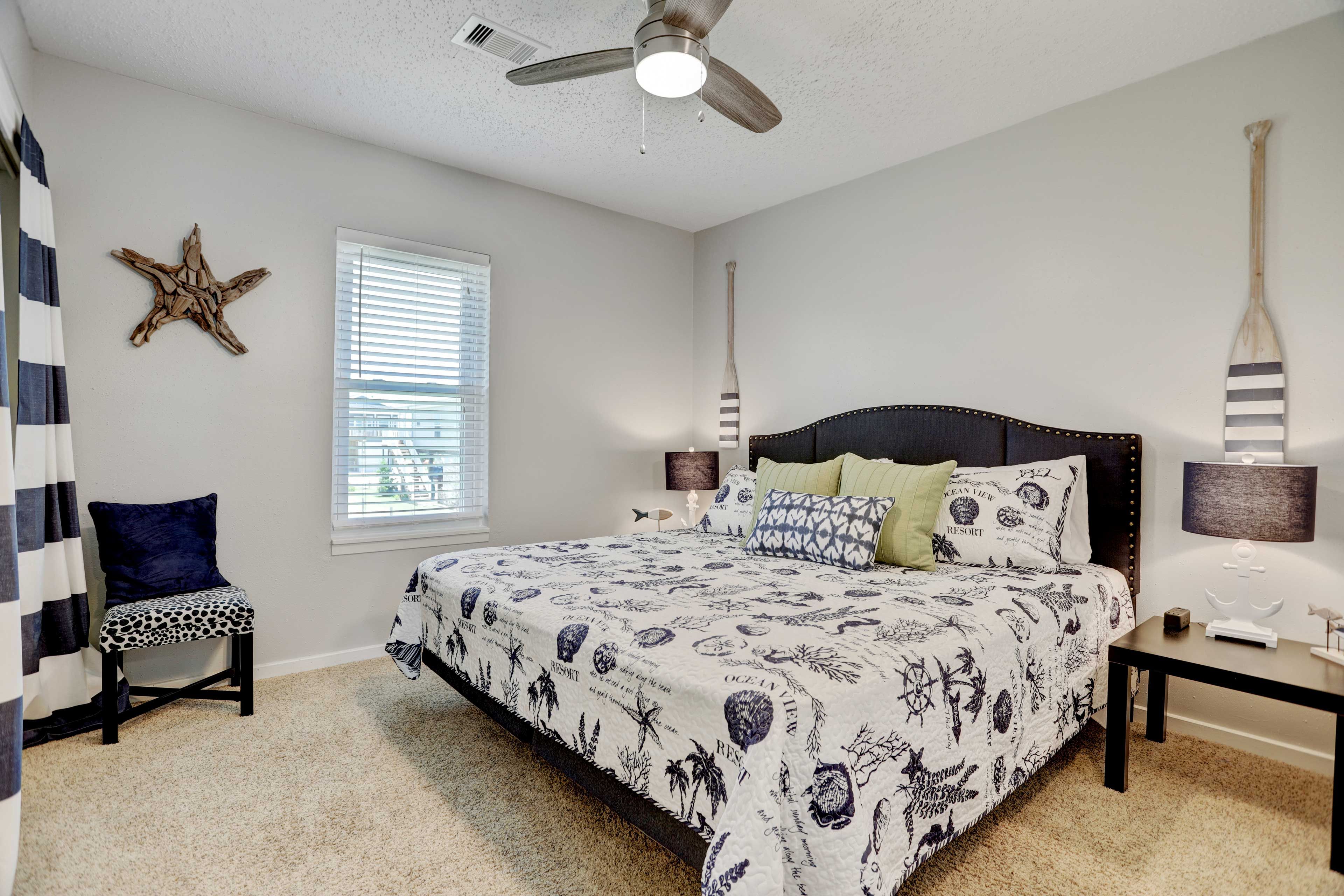 Bedroom 1 | King Bed