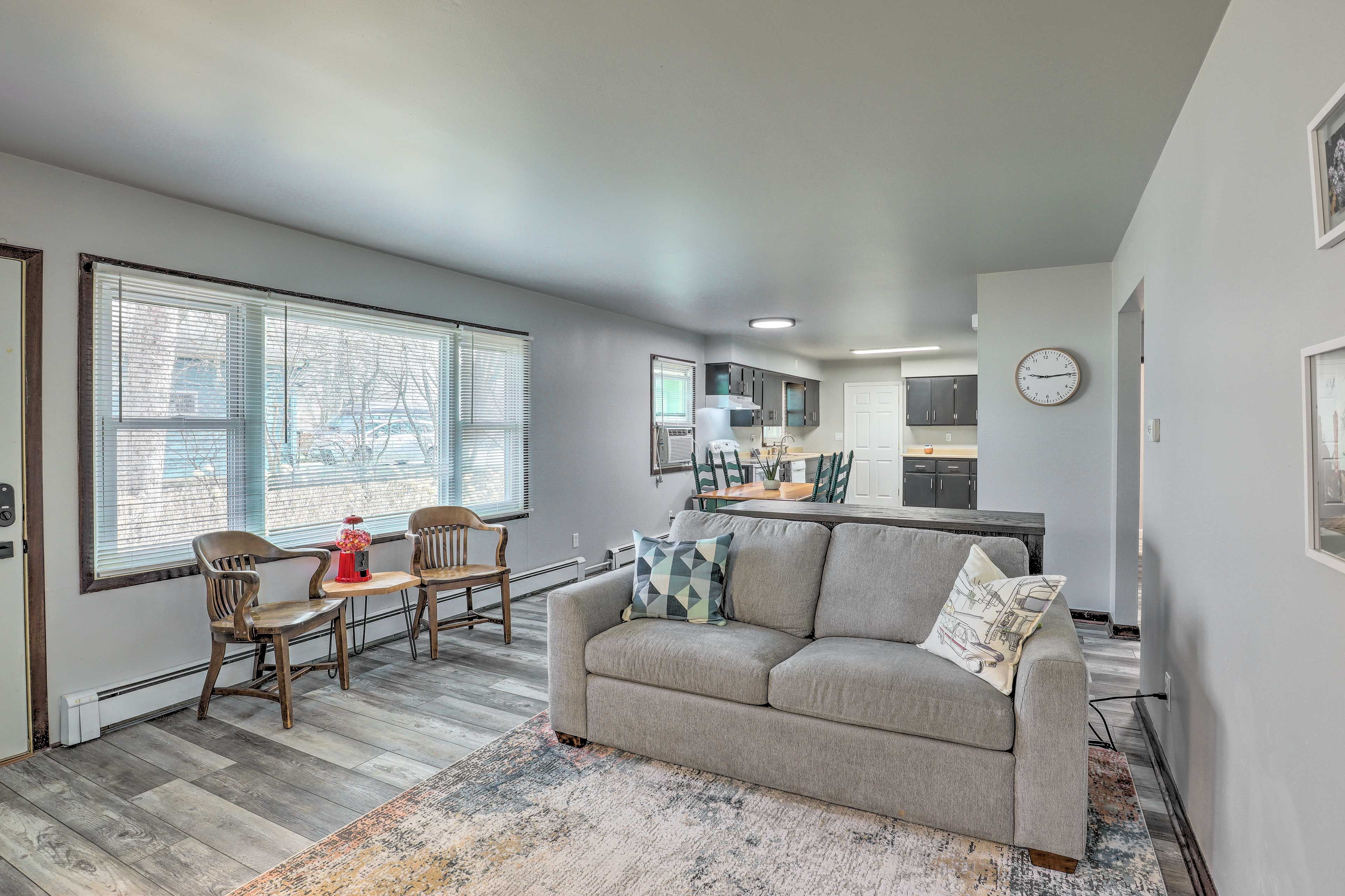 Madison Vacation Rental | 3BR | 2BA | 1,200 Sq Ft | 2 Steps Required