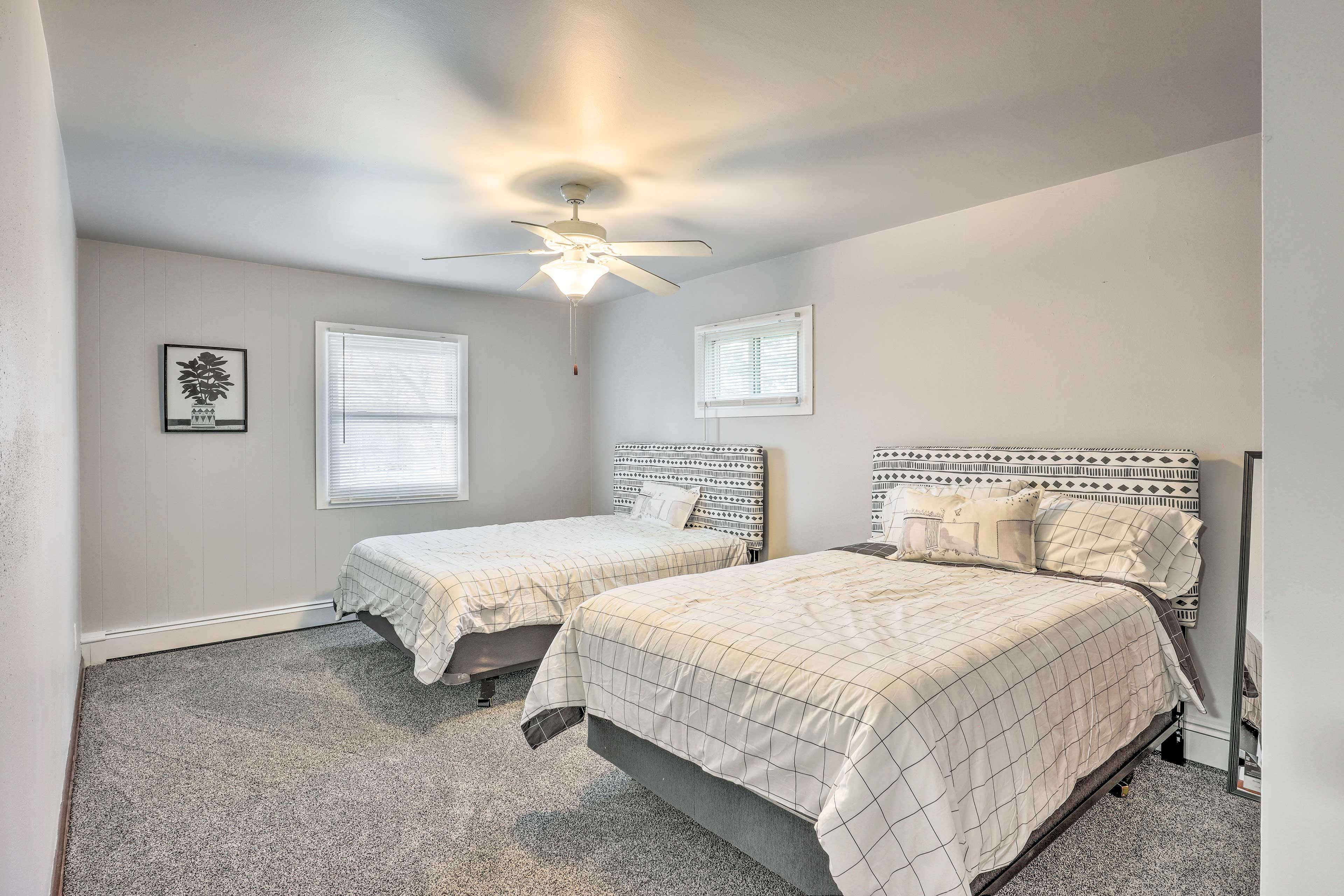 Bedroom 3 | Queen Bed, Full Bed