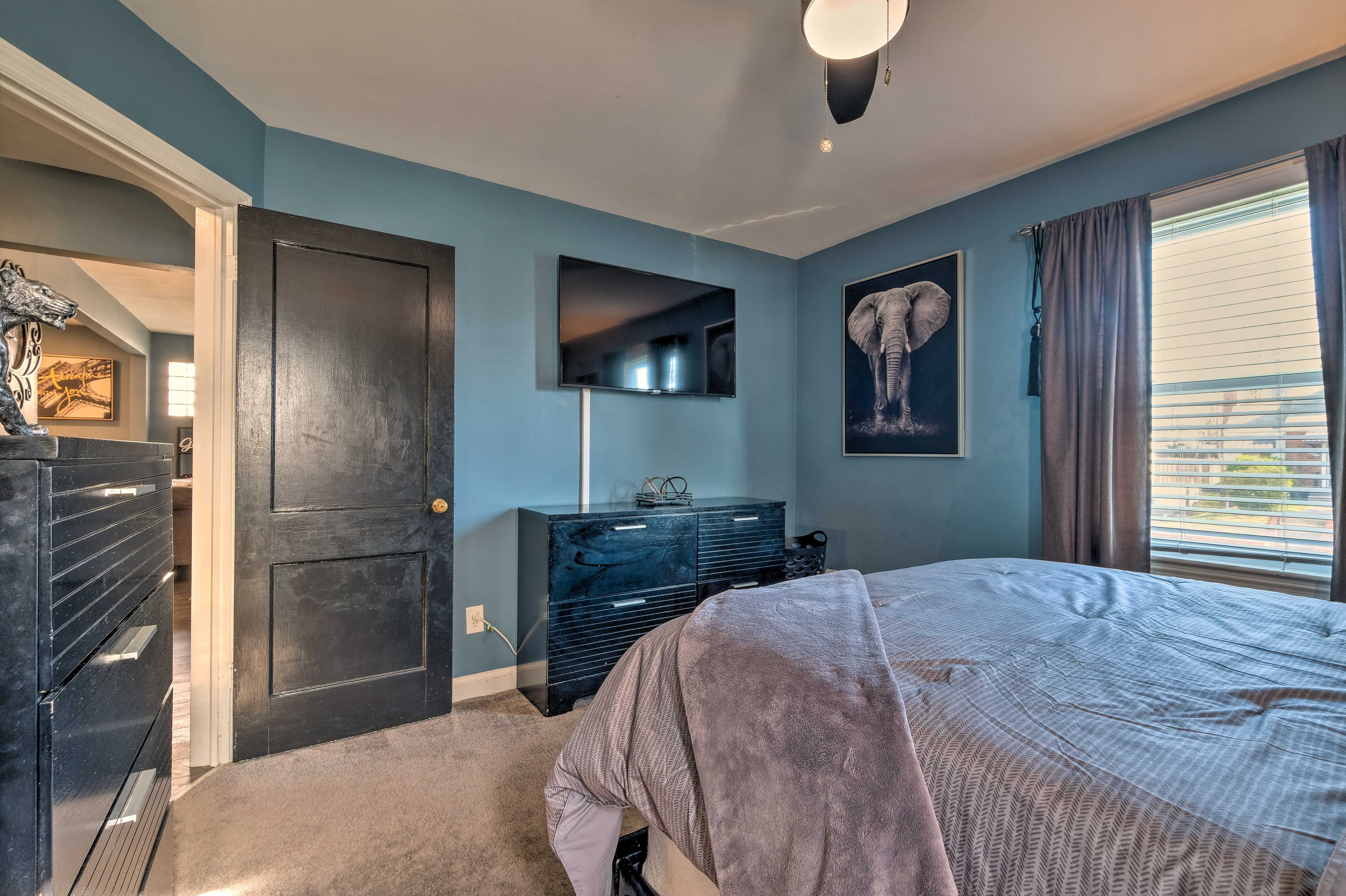 Bedroom 1 | Smart TV