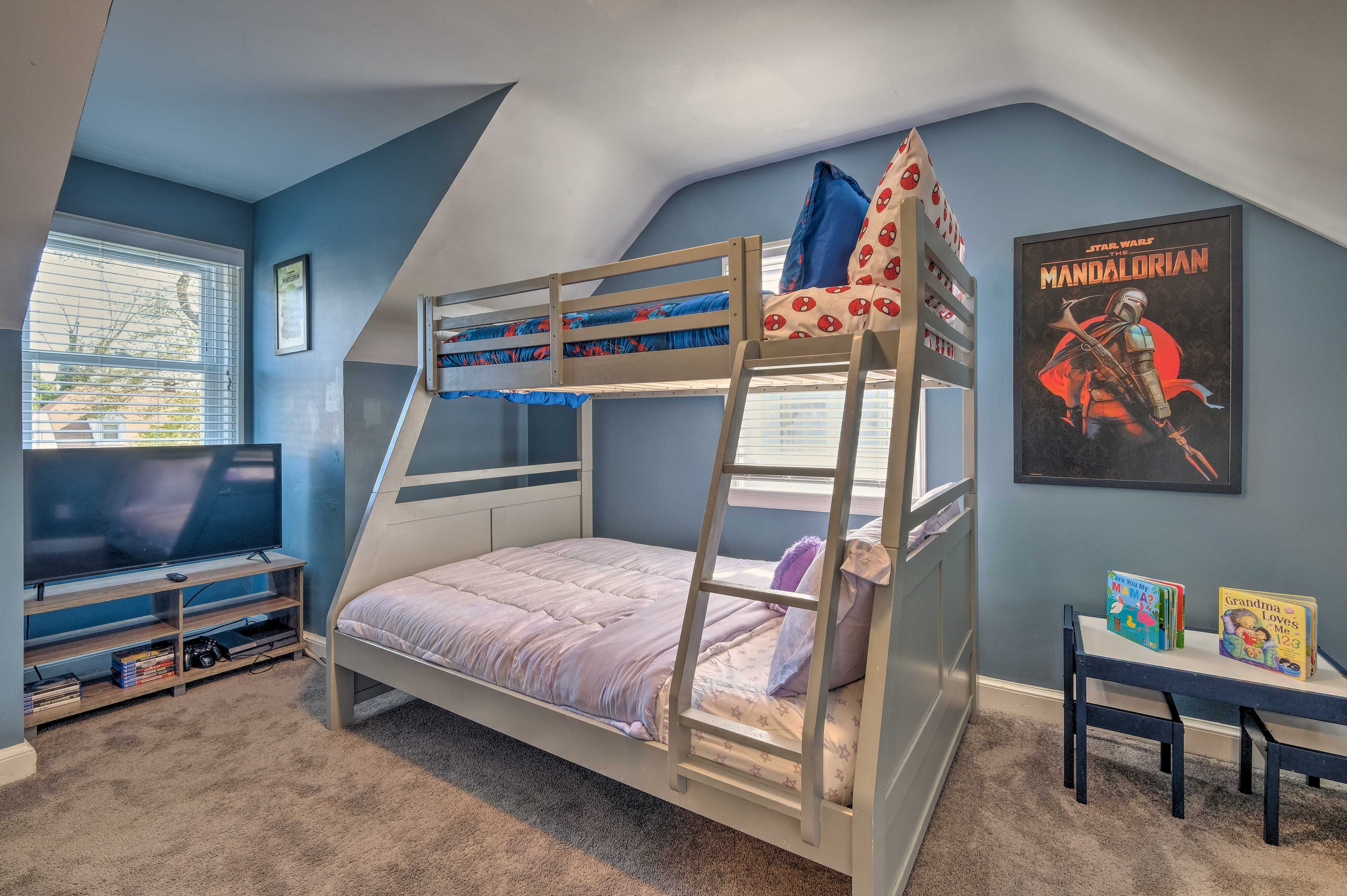 Bedroom 3 | 2nd Floor | Twin/Full Bunk Bed