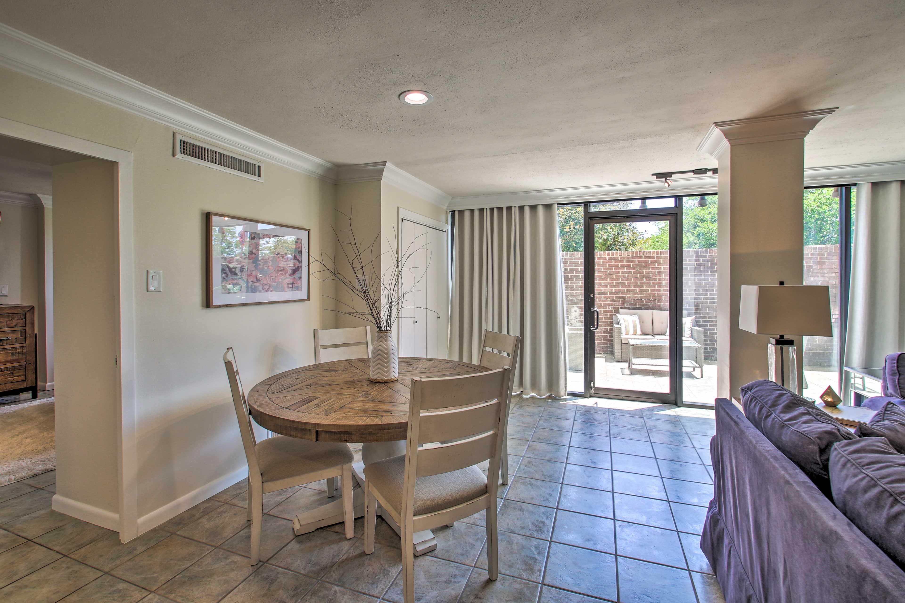 Dining Area | Dishware/Flatware