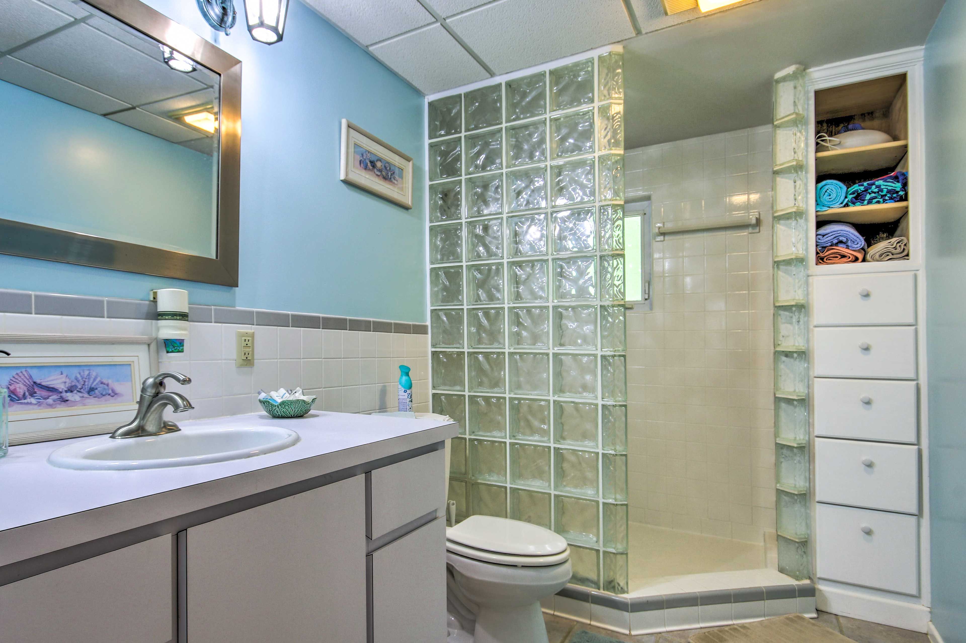 Full Bath | Towels Provided | Hair Dryer