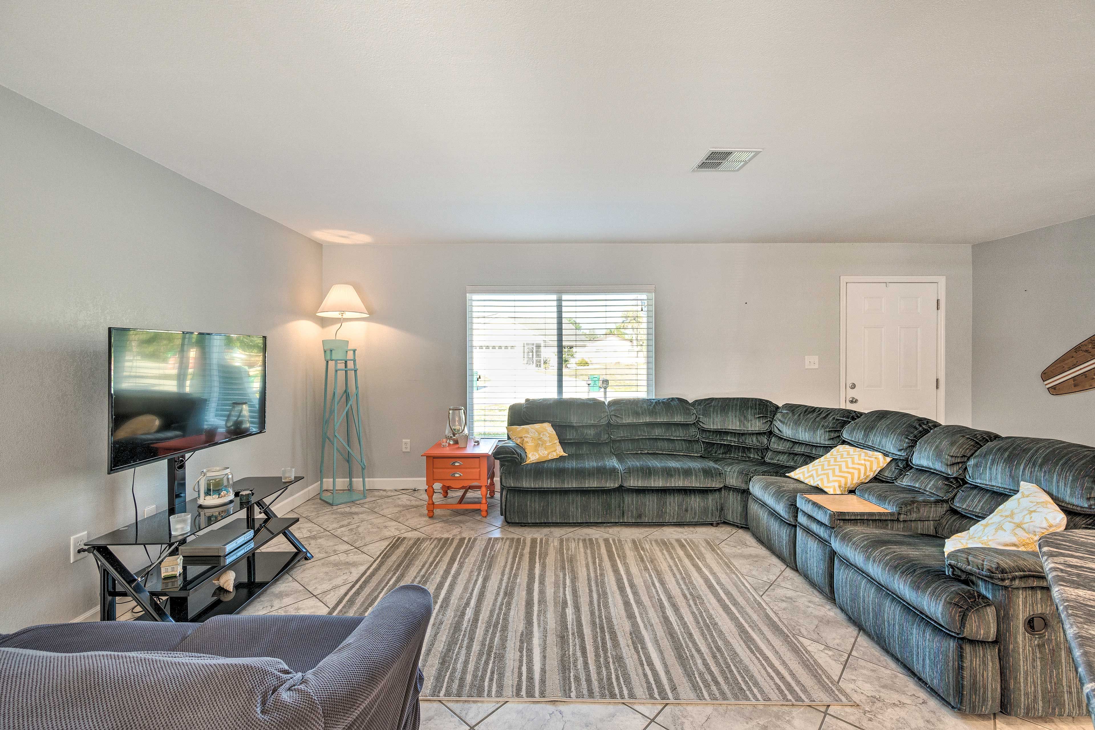 Living Room | Central A/C & Heating