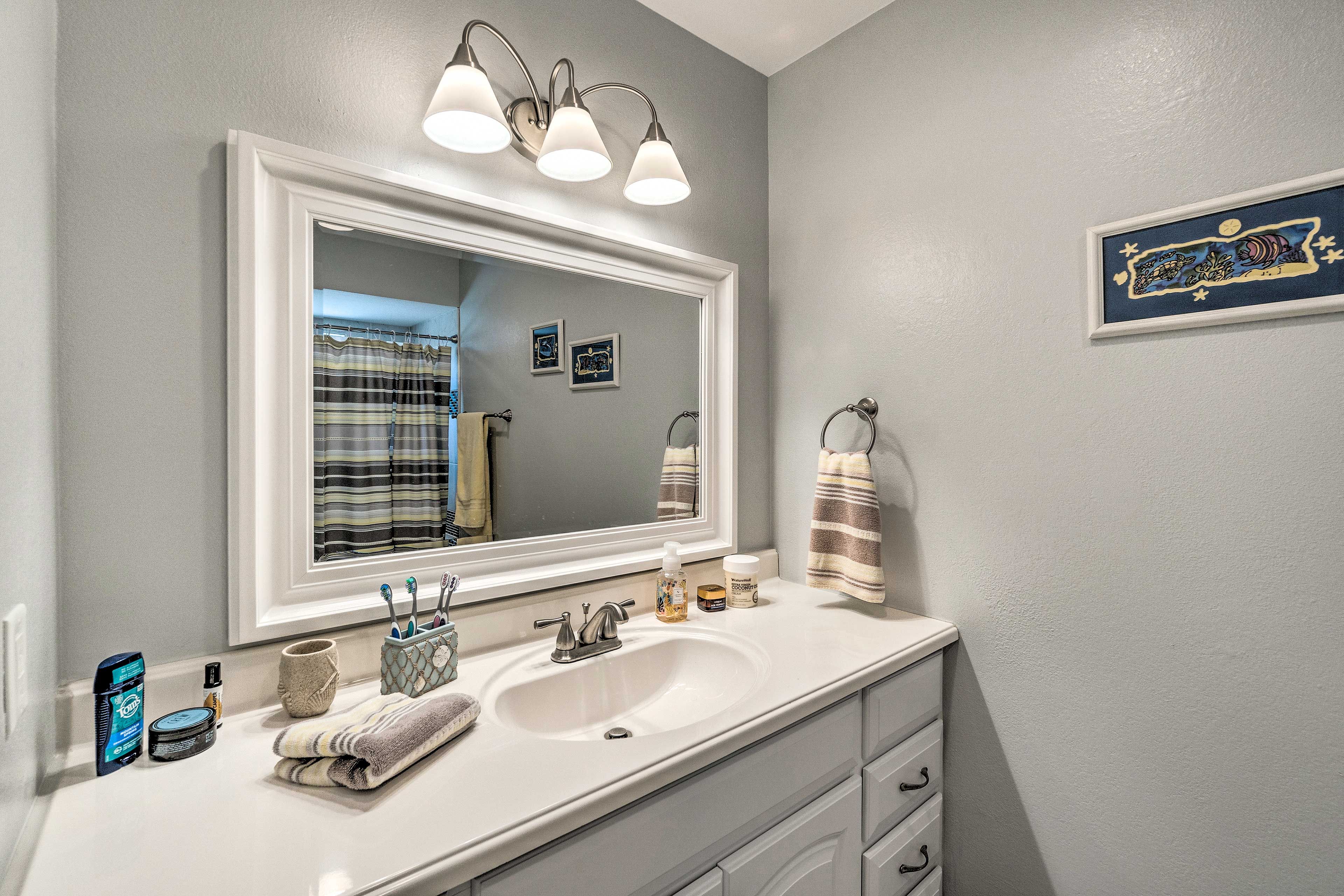 En-Suite Bathroom | Complimentary Toiletries | Hair Dryers