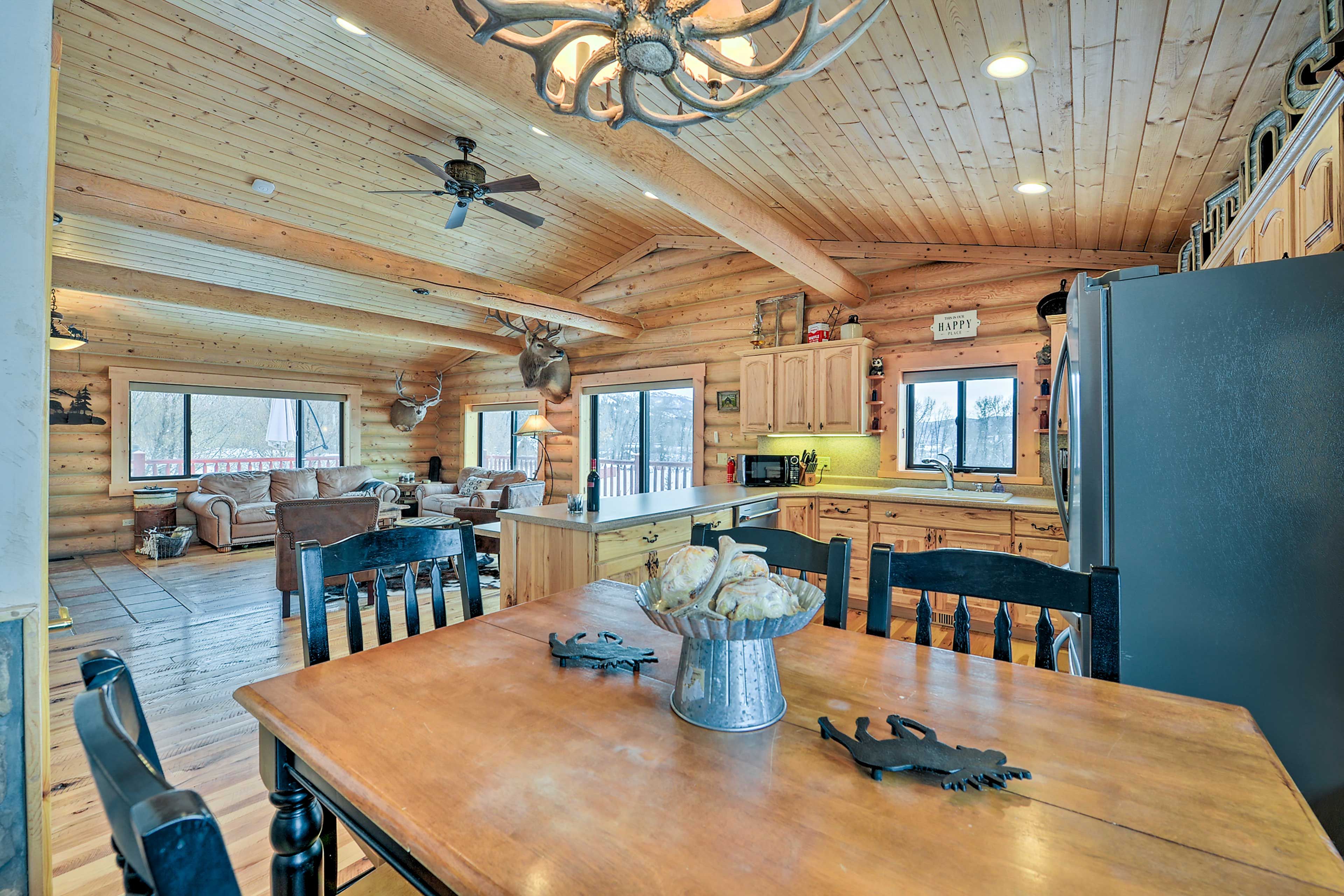 Dining Table | Dishware & Flatware Provided