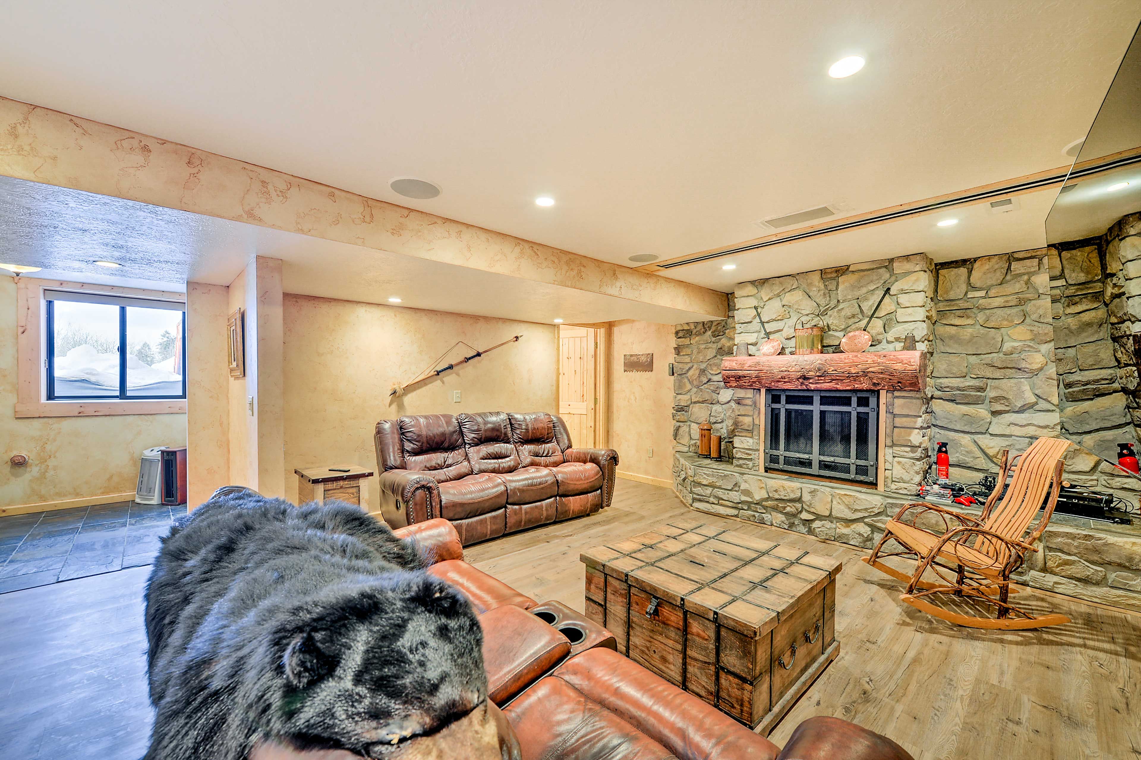 Lower Living Room | Access to Game Room