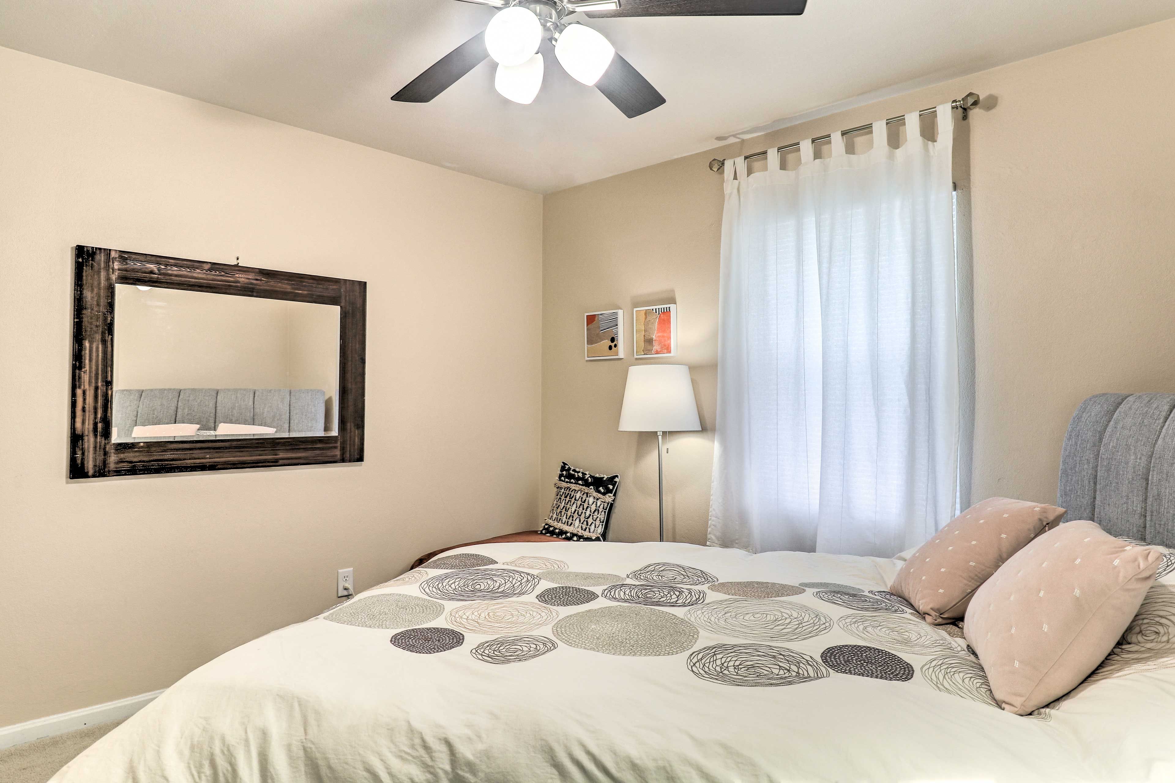 Bedroom 1 | Main Floor | Queen Bed