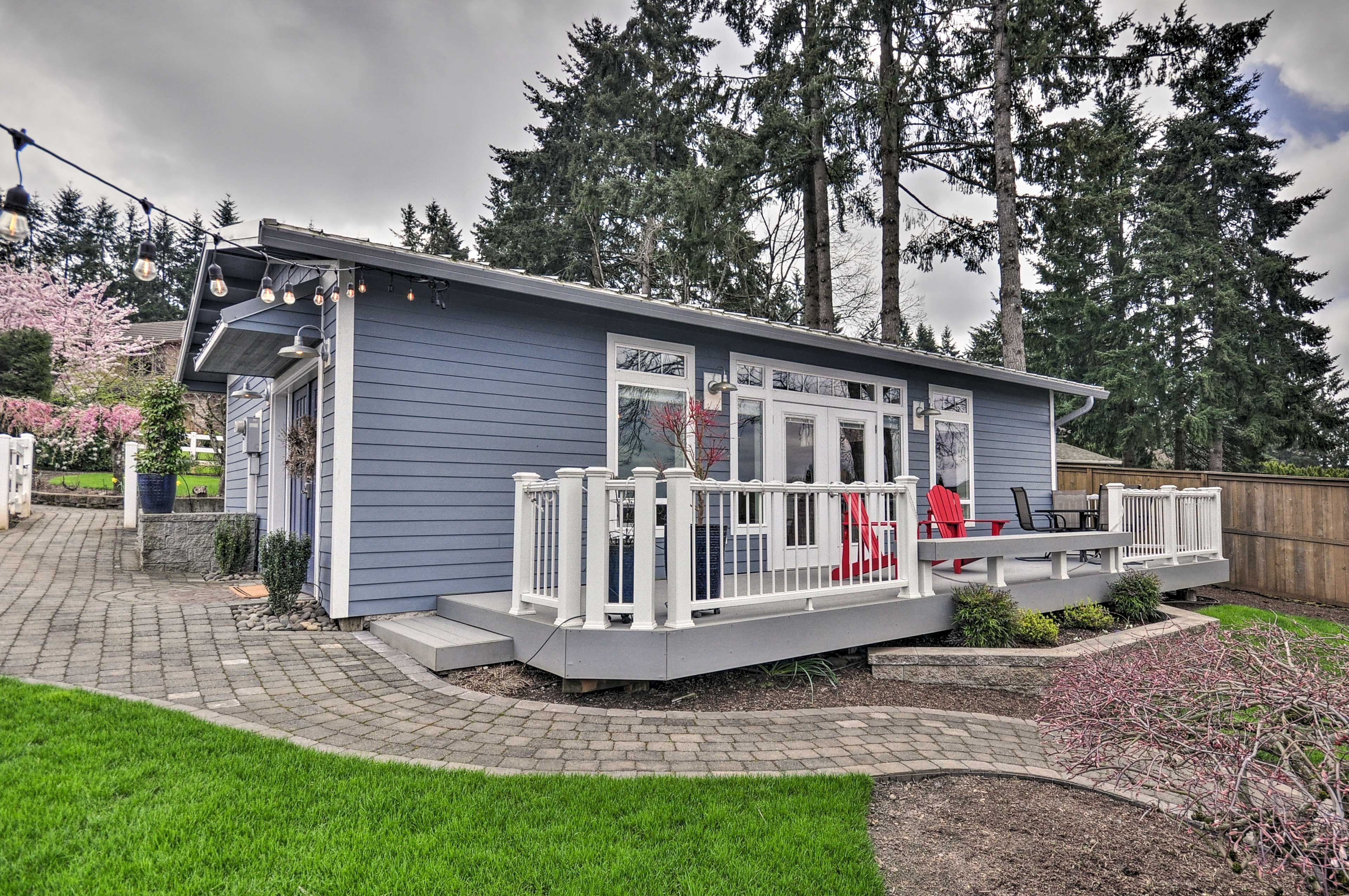 Tualatin Vacation Rental | Studio | 1BA | Step-Free Access | 800 Sq Ft