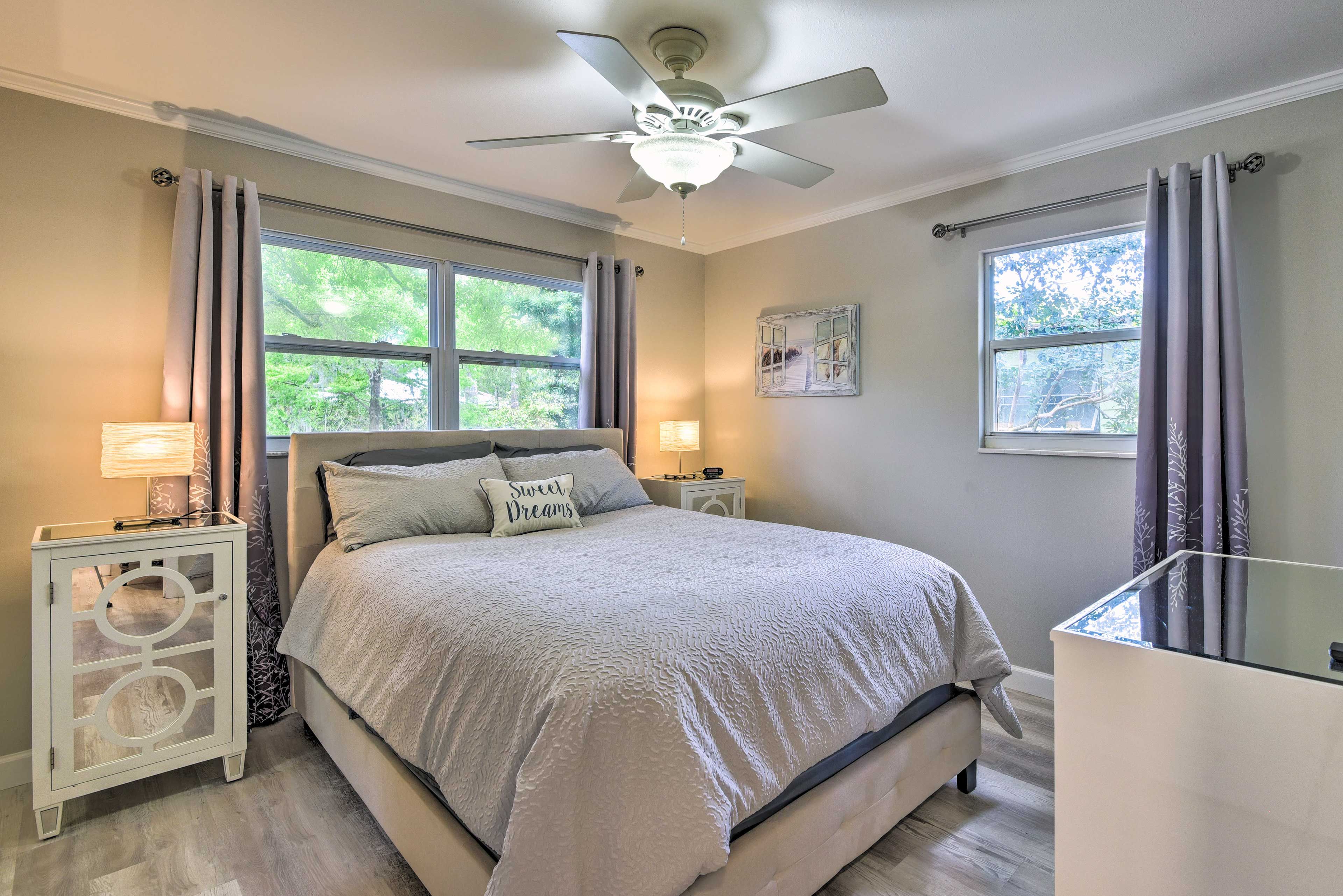 Bedroom 2 | Queen Bed