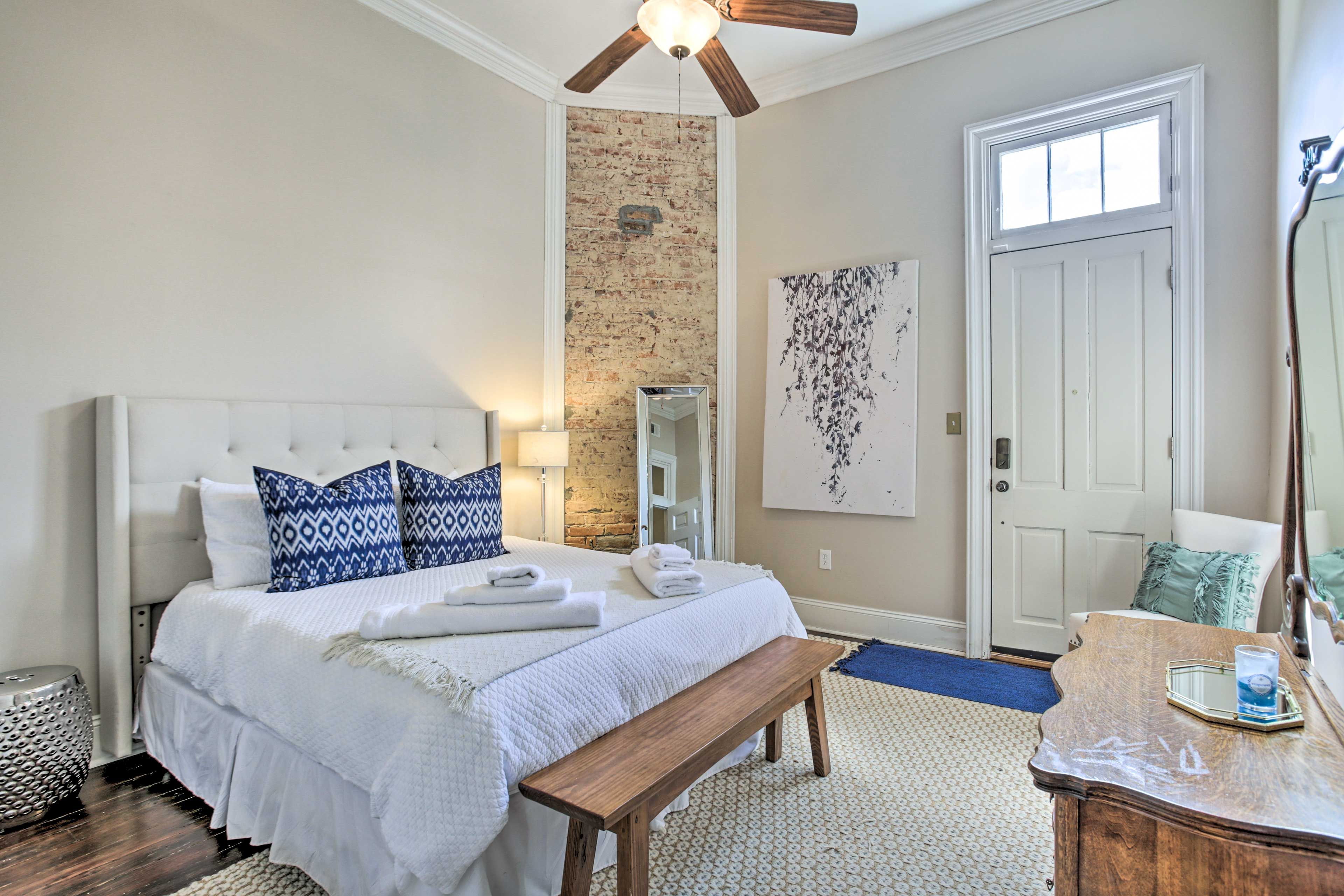 Bedroom 2 | Queen Bed | Main Level