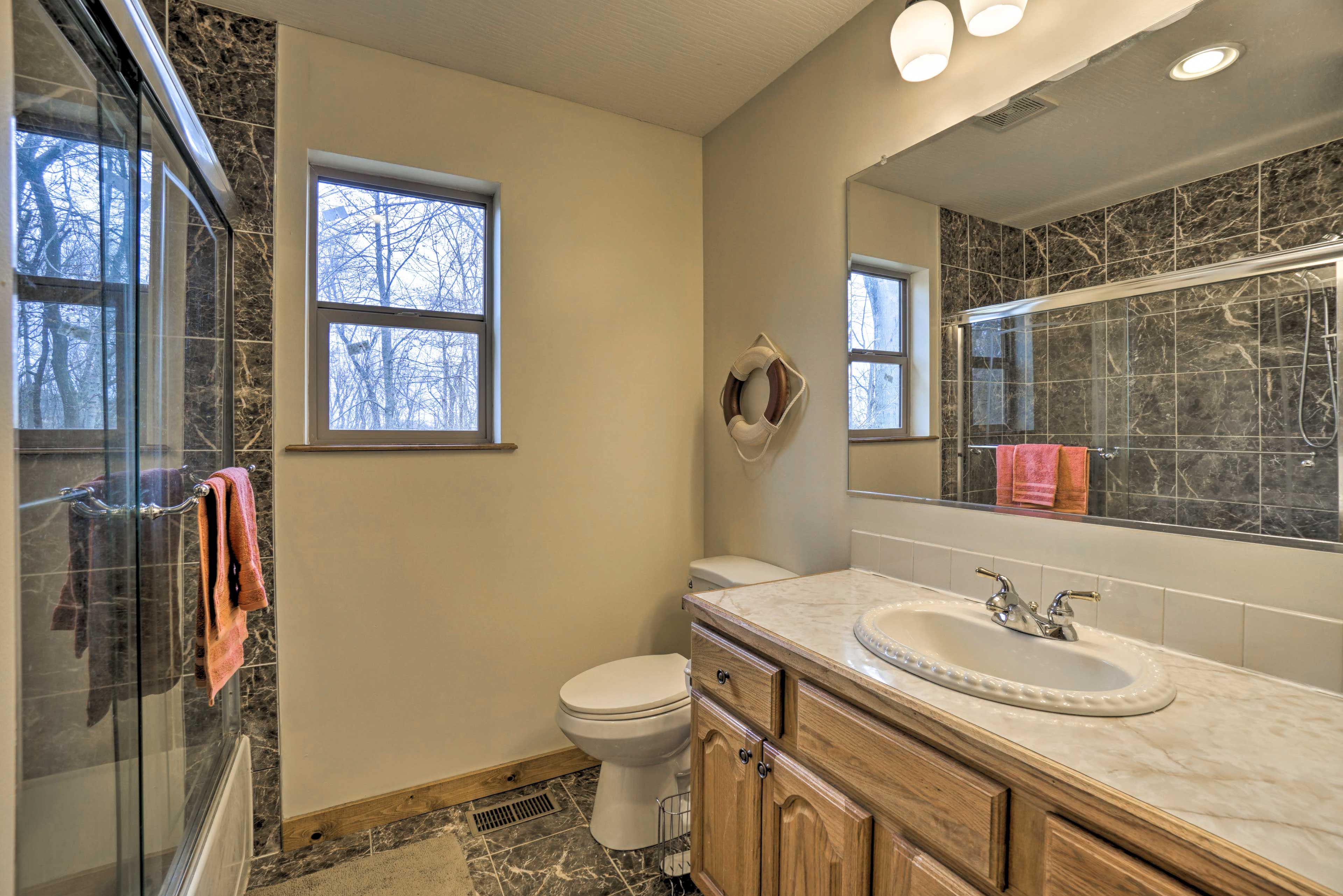 Bathroom | Linens & Towels Provided