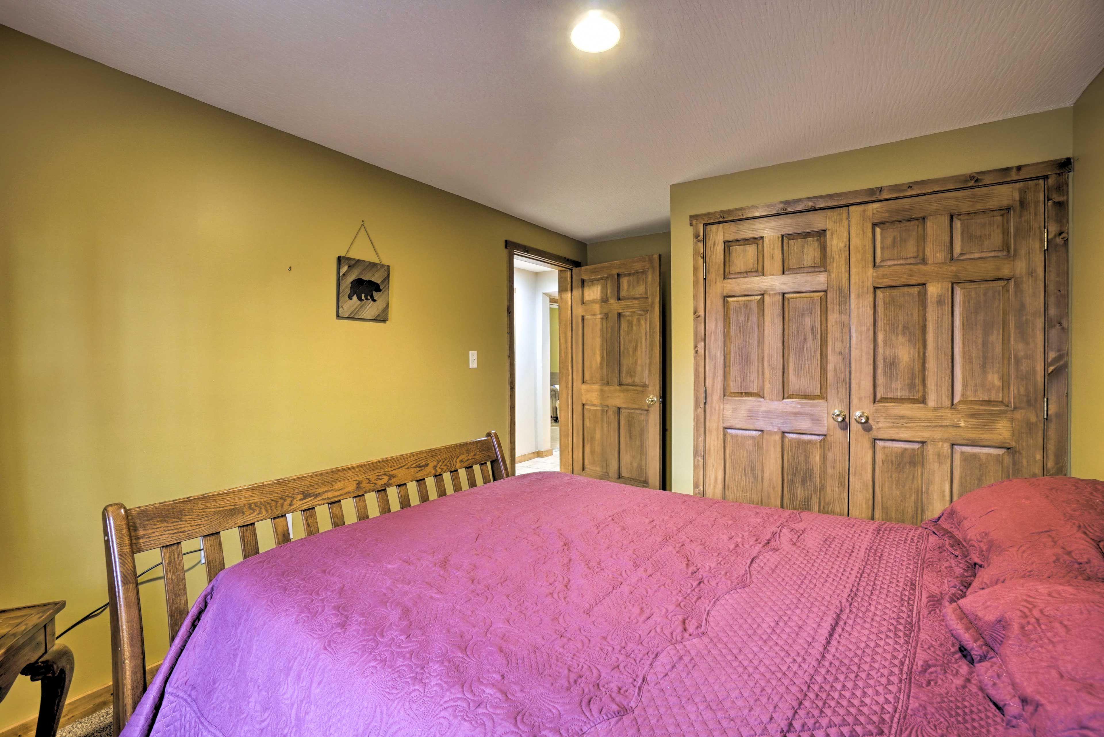 Bedroom 2 | Smart TV