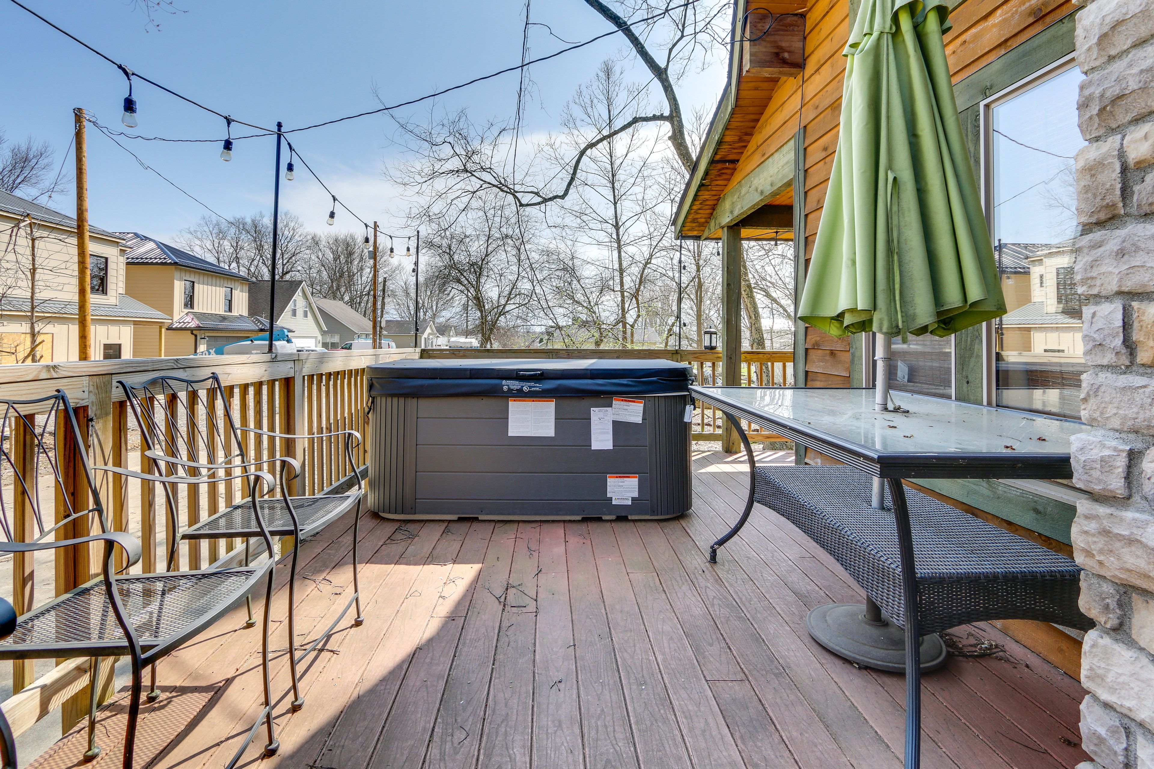 Private Deck | Outdoor Dining Area
