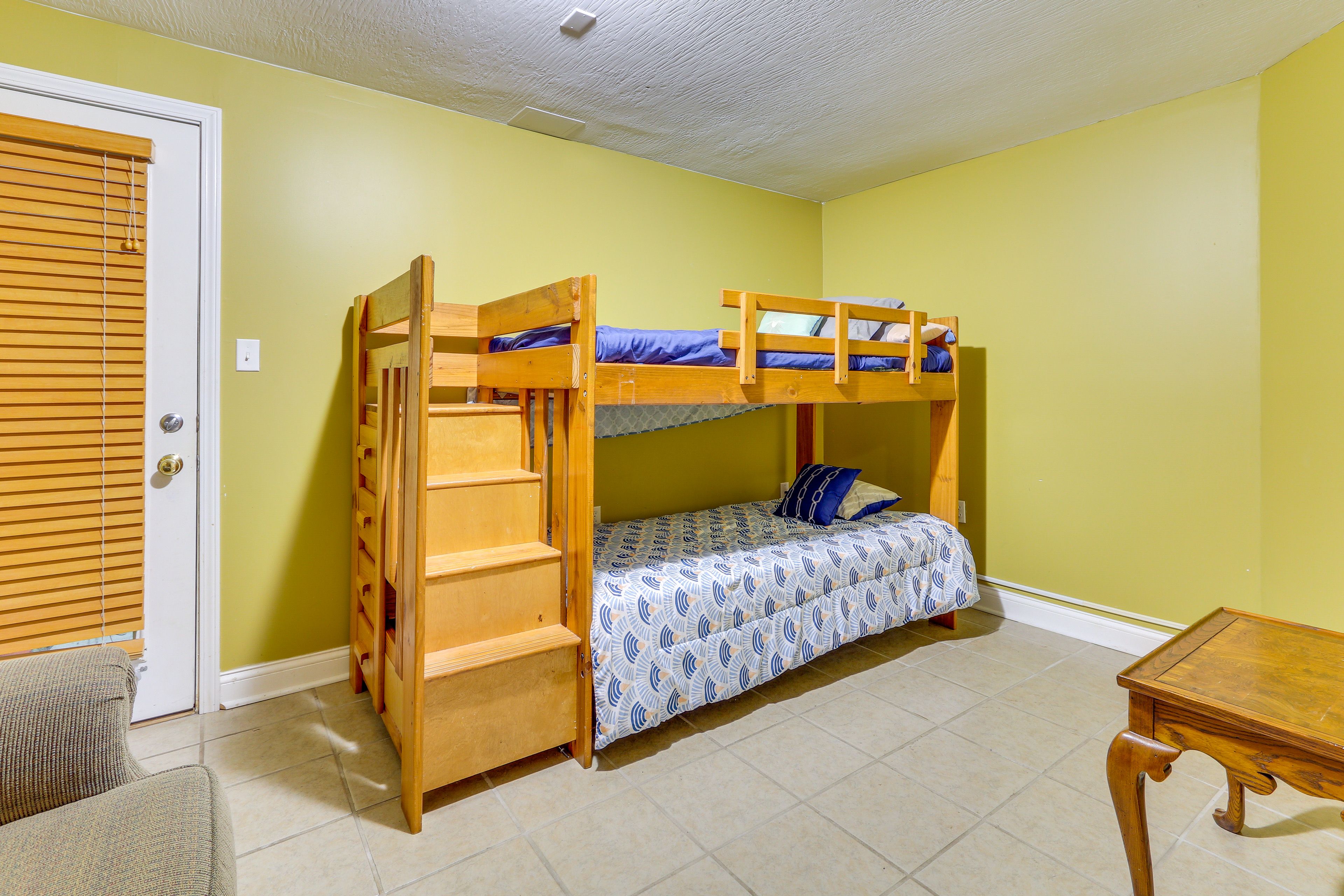 Bedroom 5 | Twin Bunk Bed