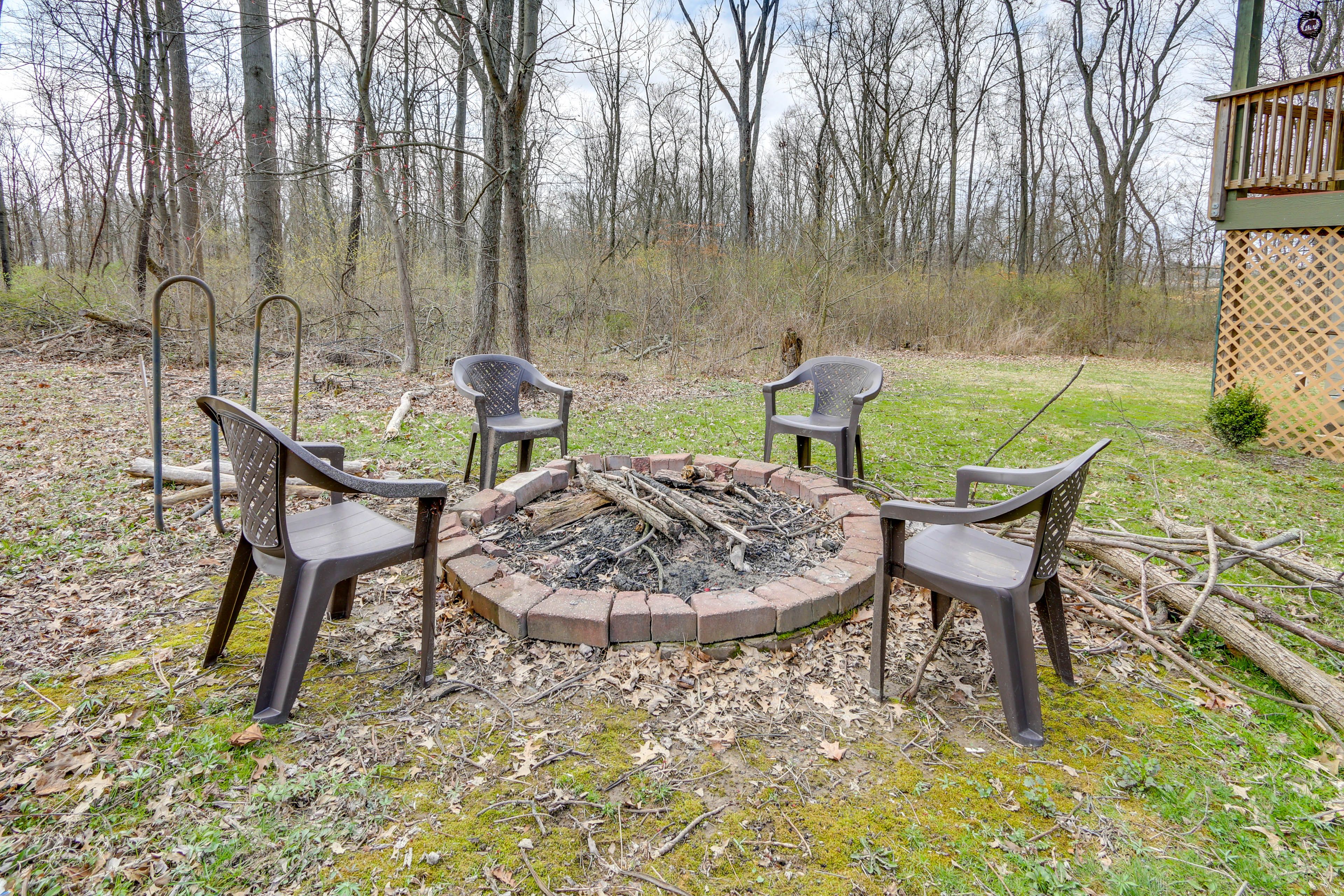 Fire Pit | Outdoor Seating