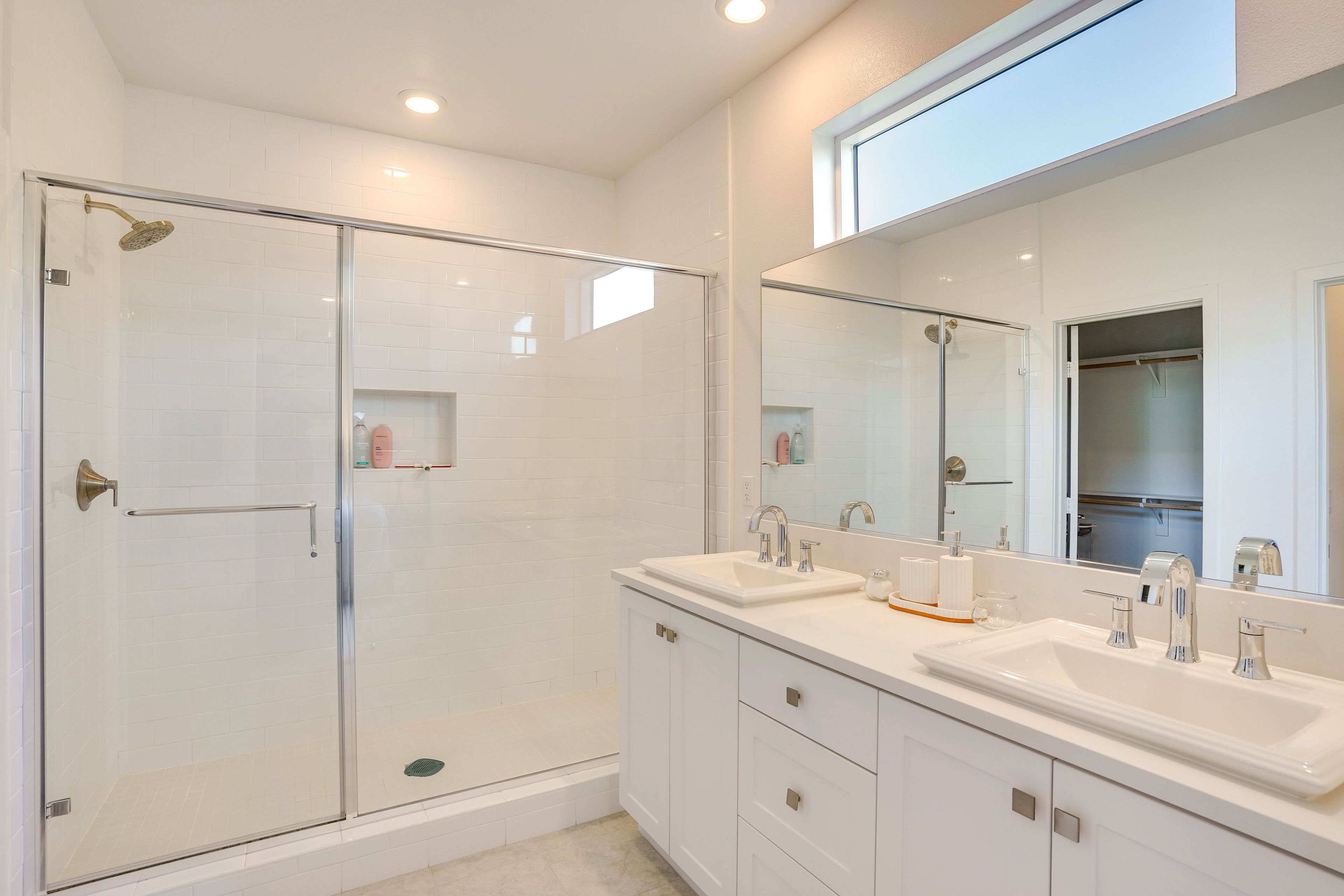 En-Suite Bathroom | Towels | Hair Dryer | 3rd Floor