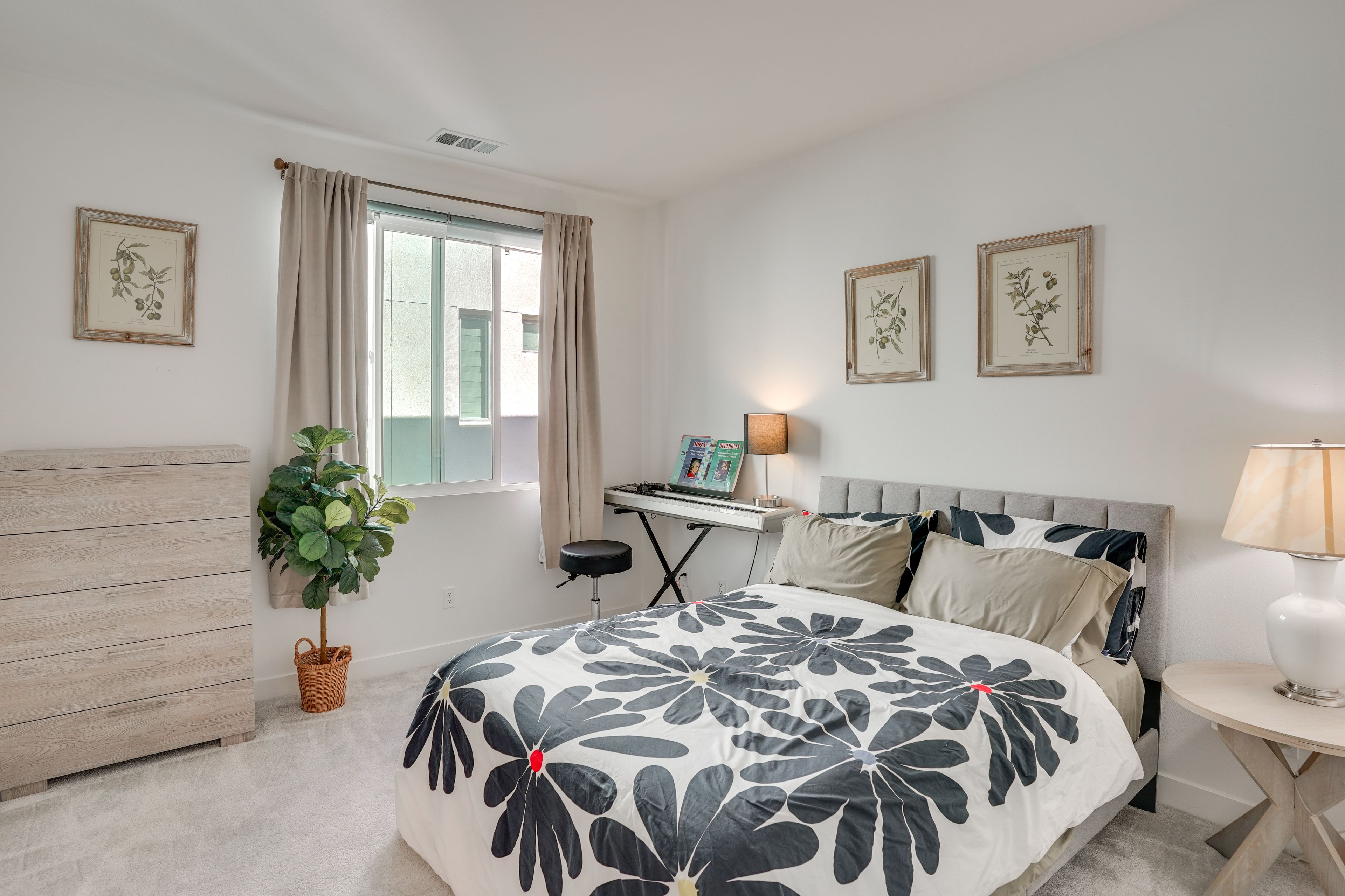 Bedroom 3 | Full Bed | 3rd Floor