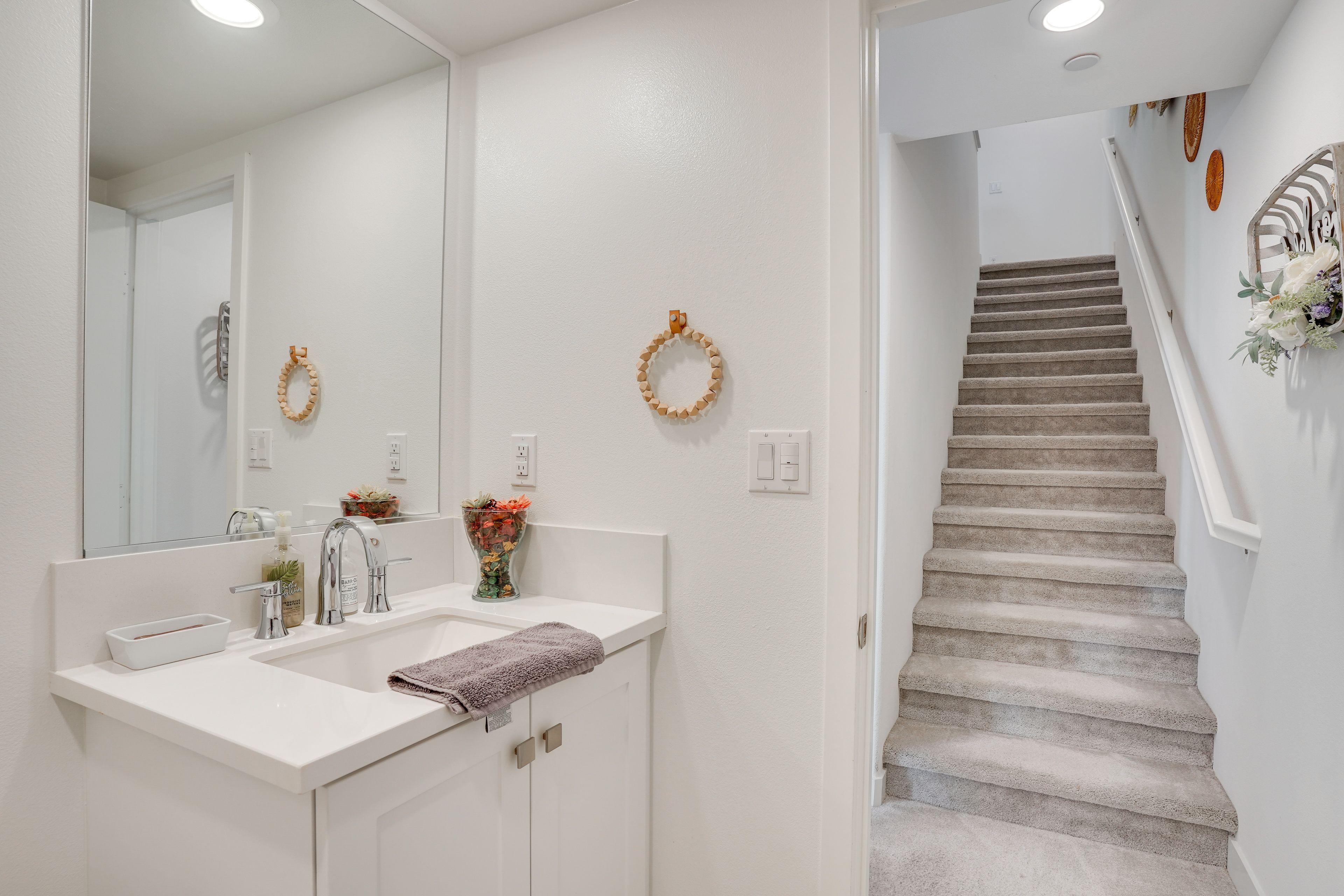 Half Bath | 2nd Floor
