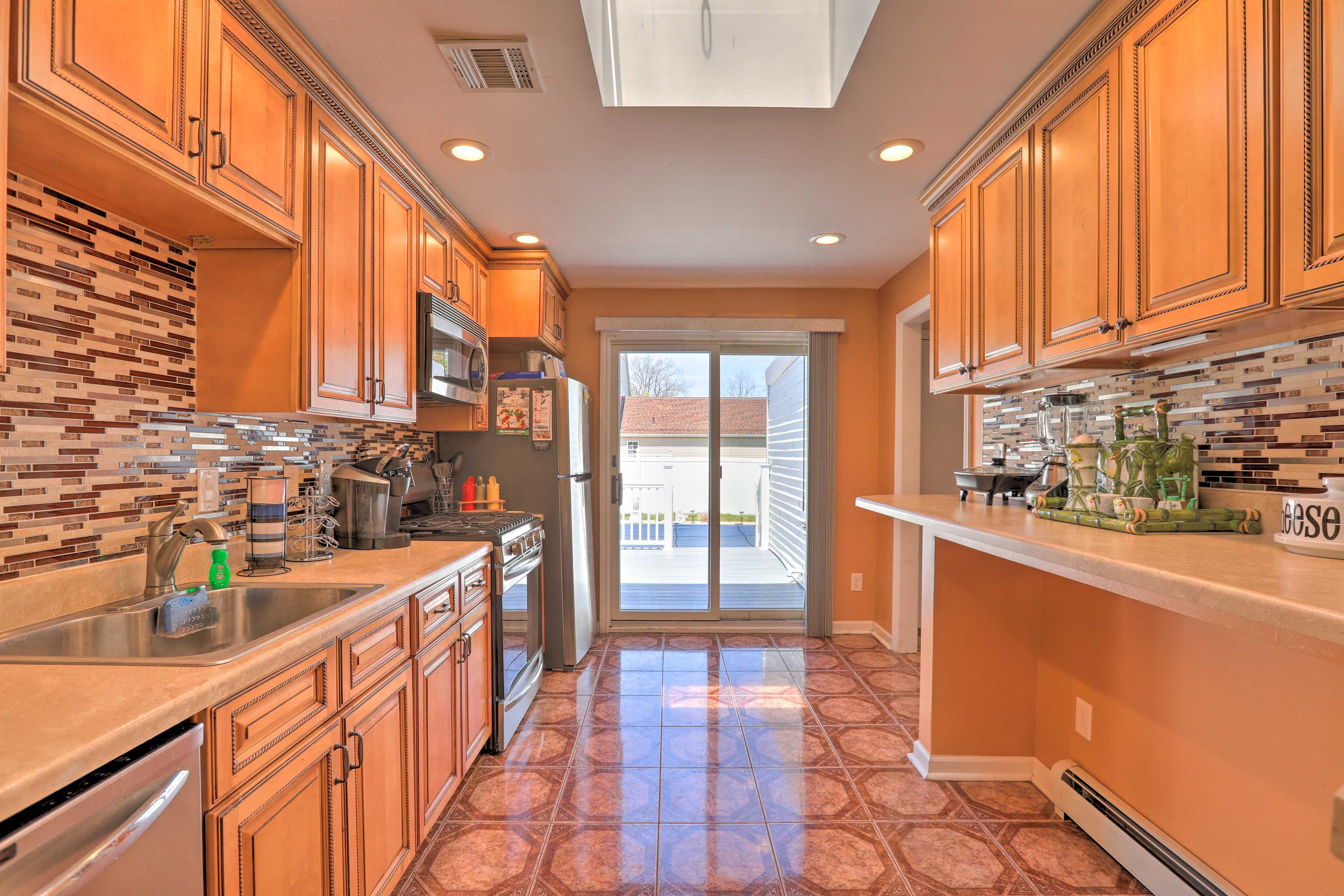 Kitchen | Ice Maker