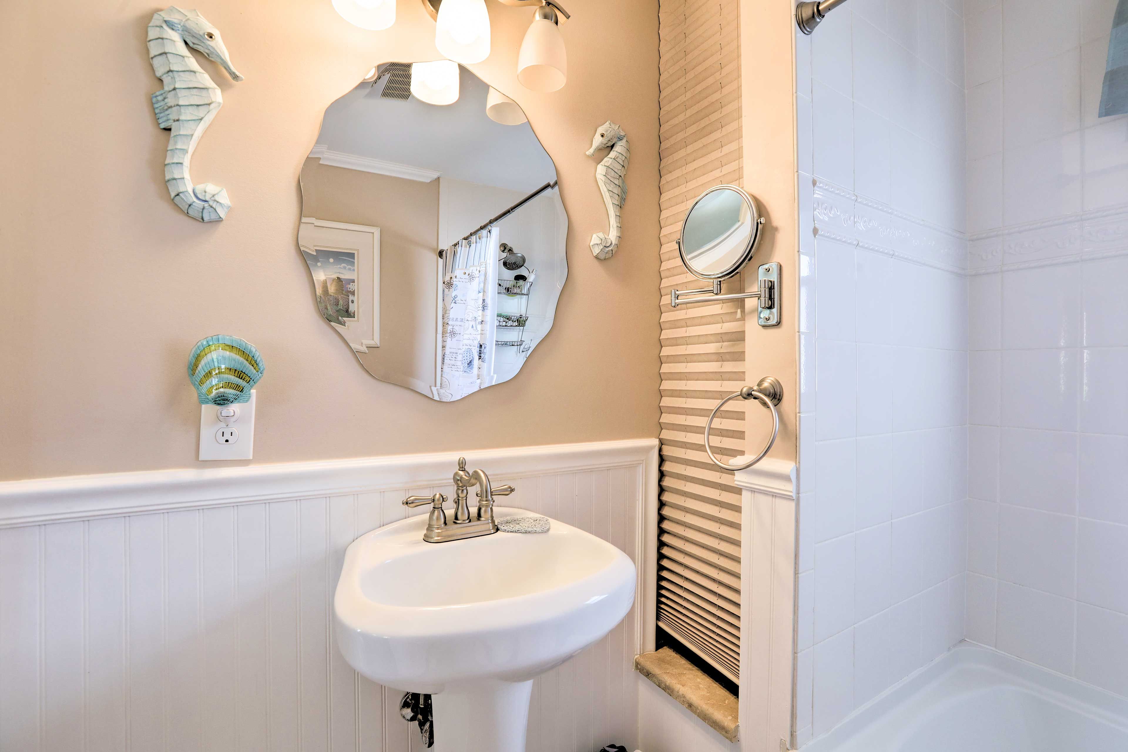 Full Bathroom