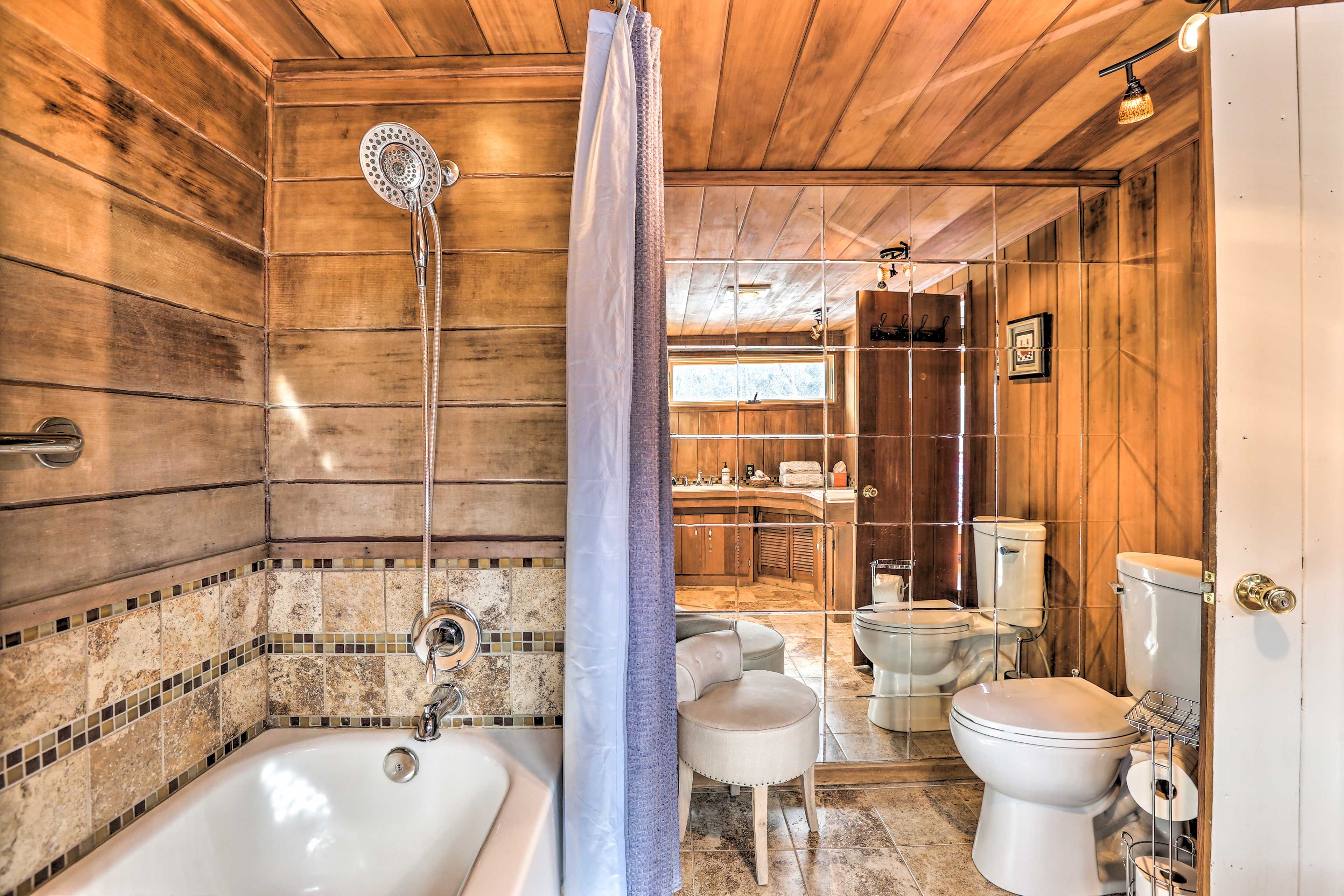 En-Suite Bathroom
