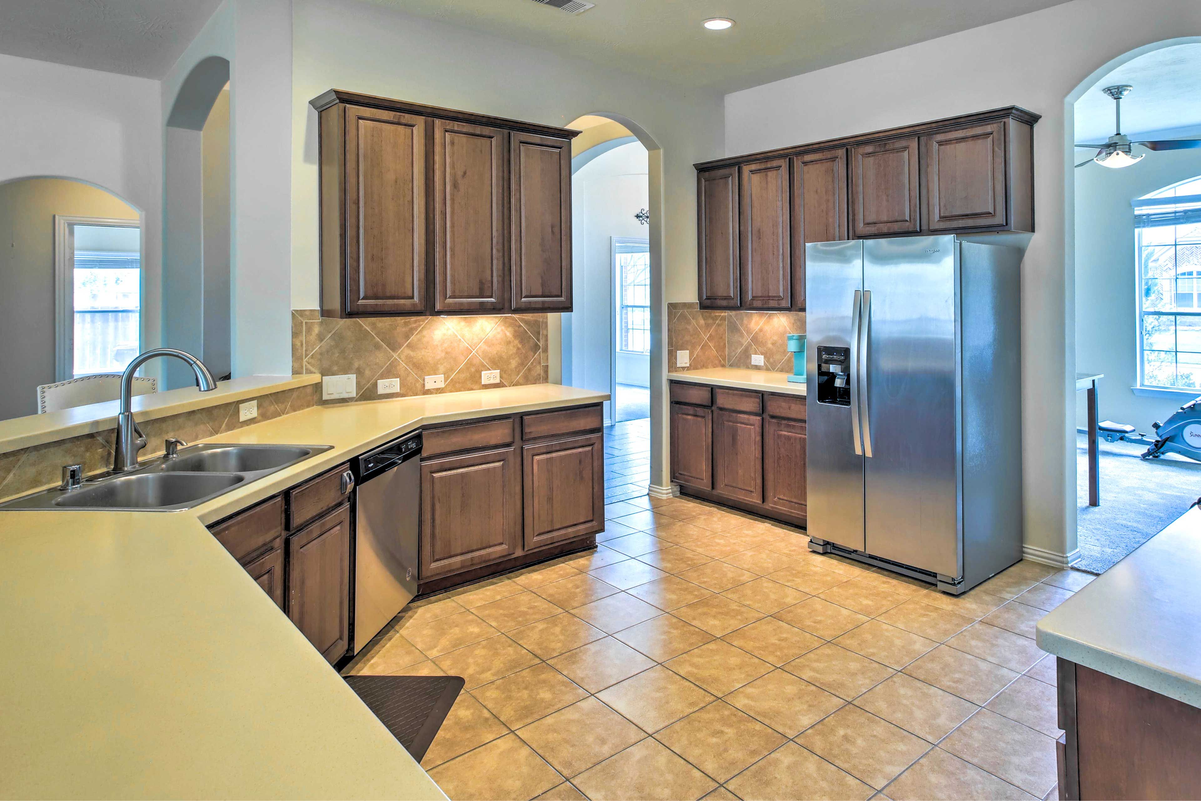 Kitchen | Fully Equipped