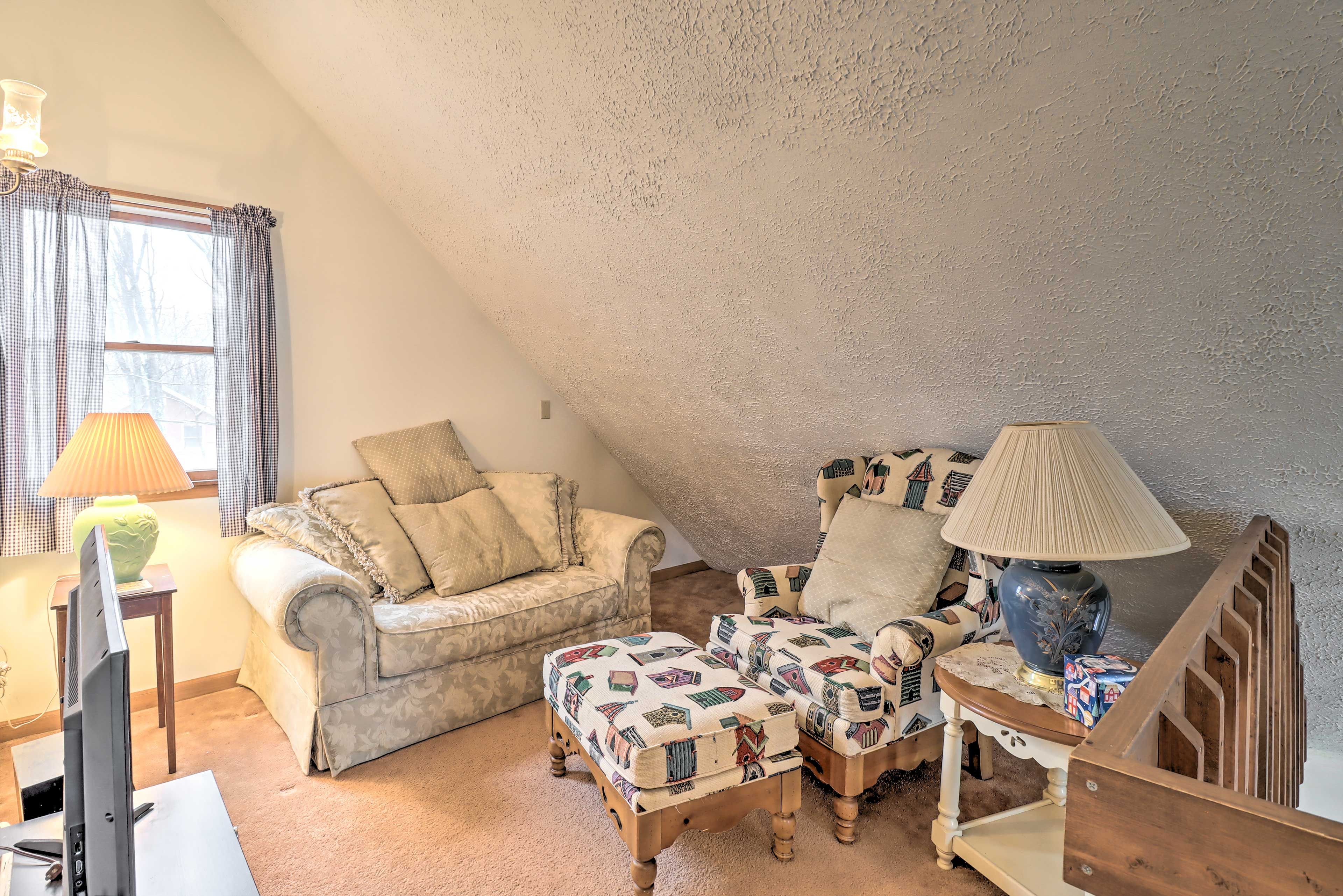 Loft | 2nd Floor