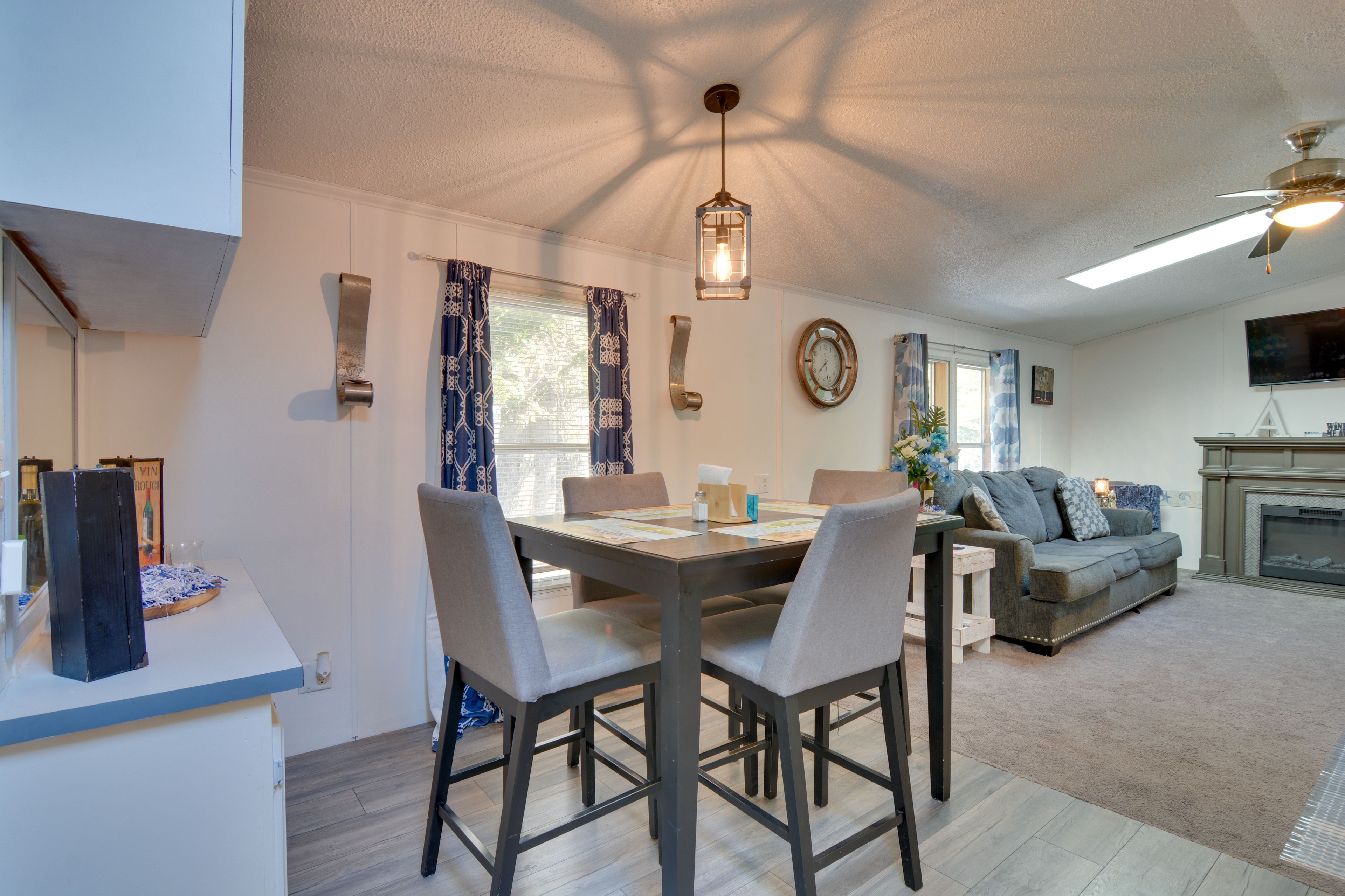 Dining Area | Dishware & Flatware
