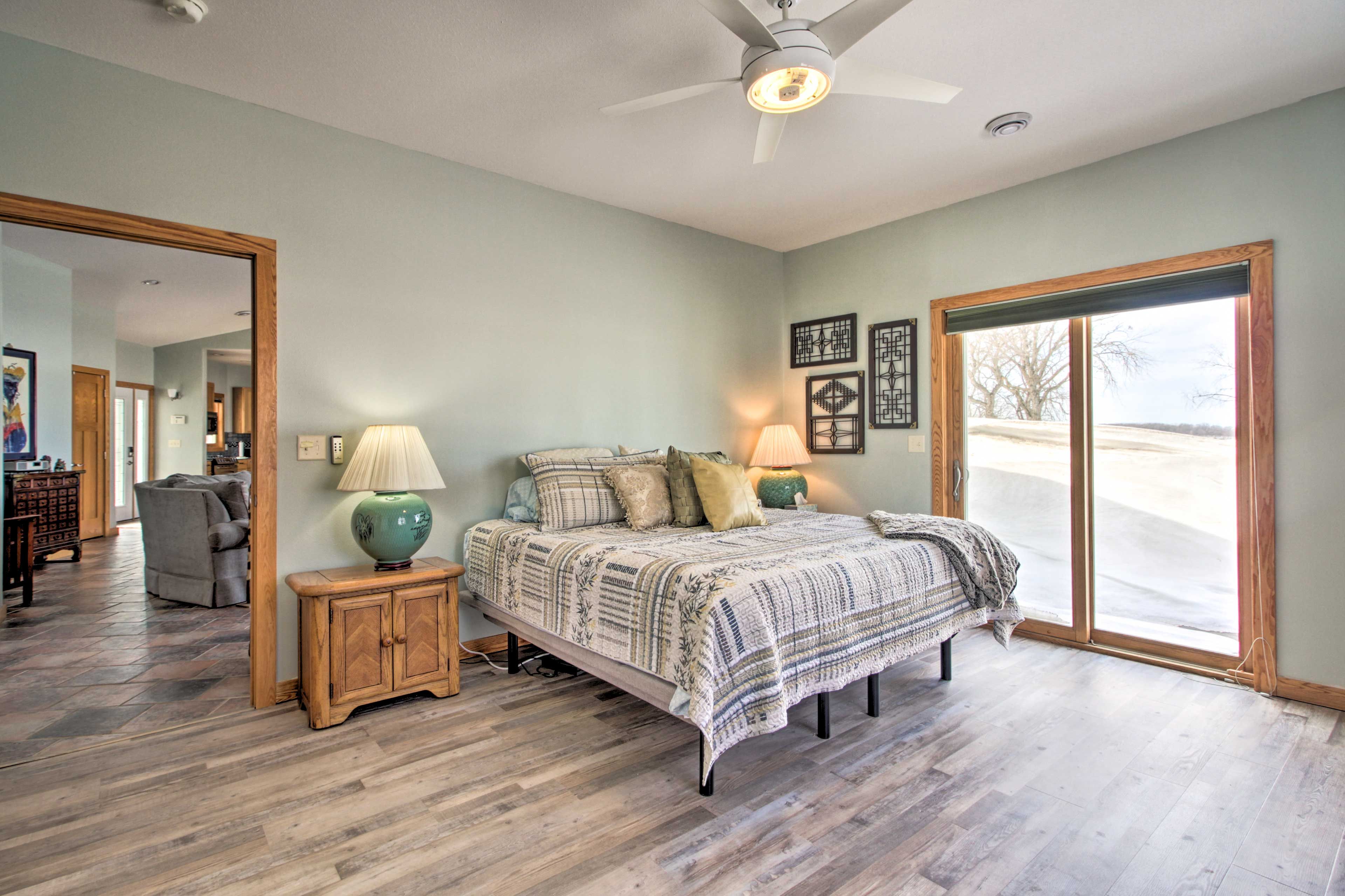 Bedroom 1 | Crib | Pack 'n Play