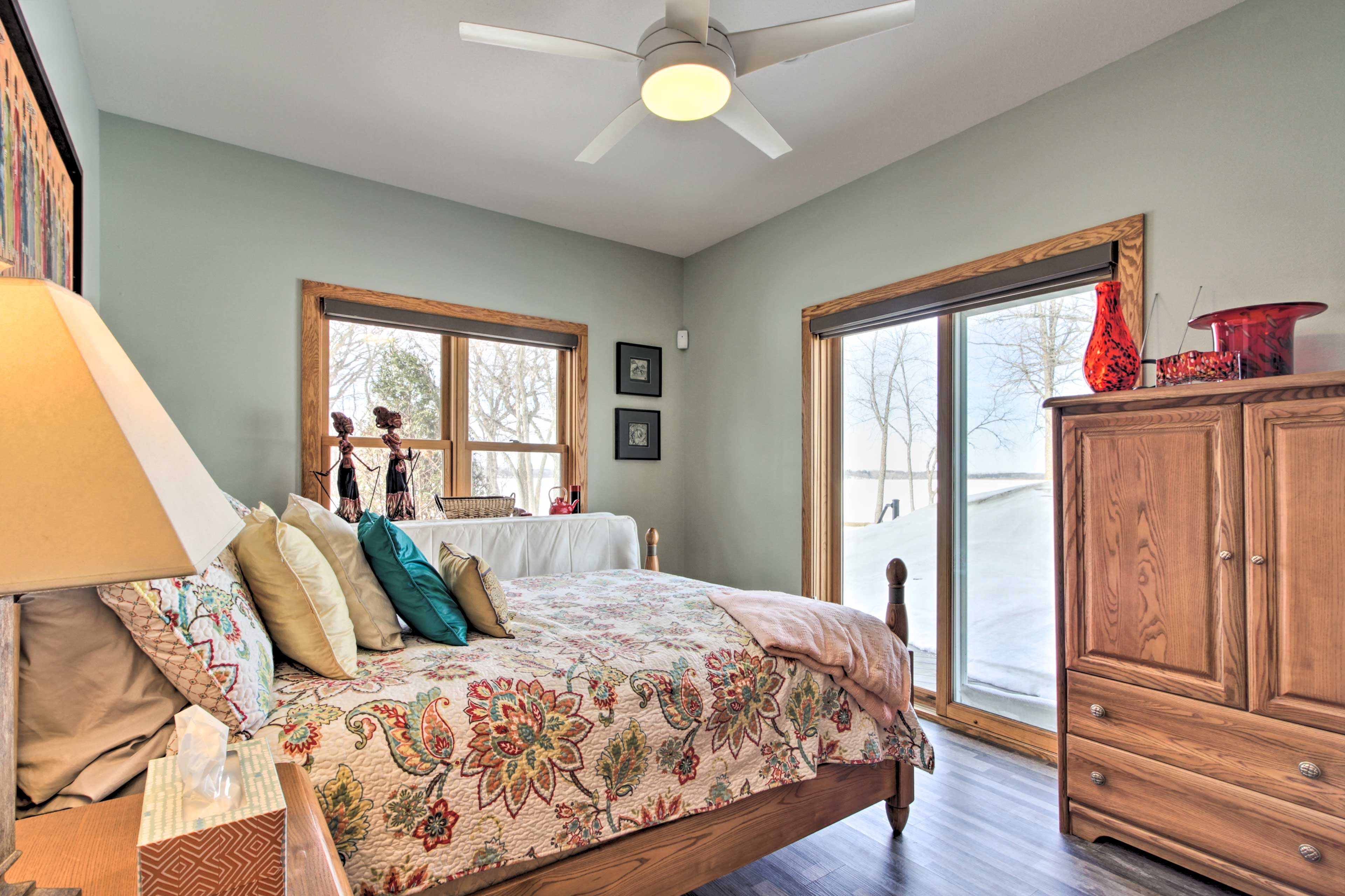 Bedroom 2 | Queen Bed