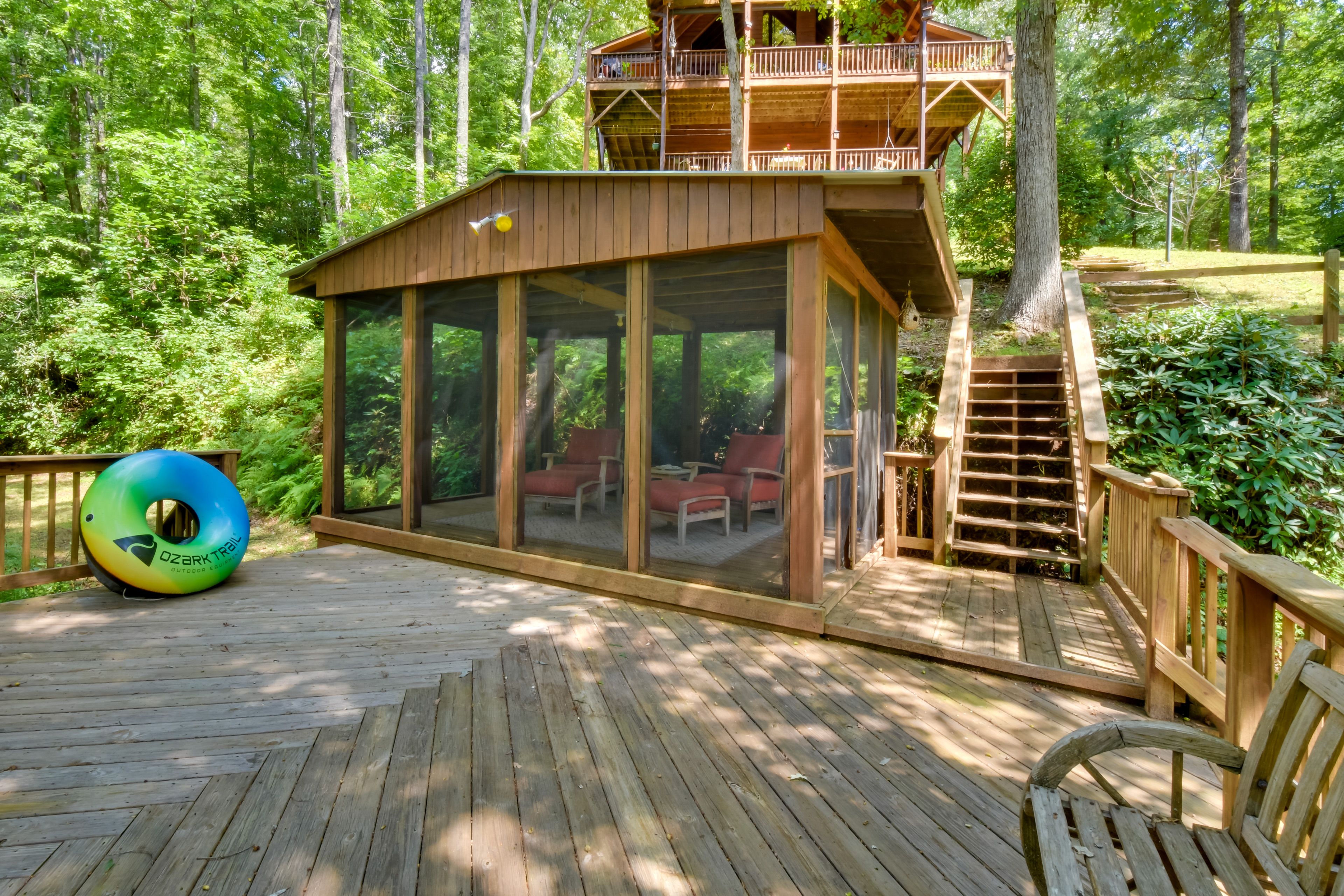 Murphy Vacation Rental | 900 Sq Ft | 1BR | 1BA | Stairs Required