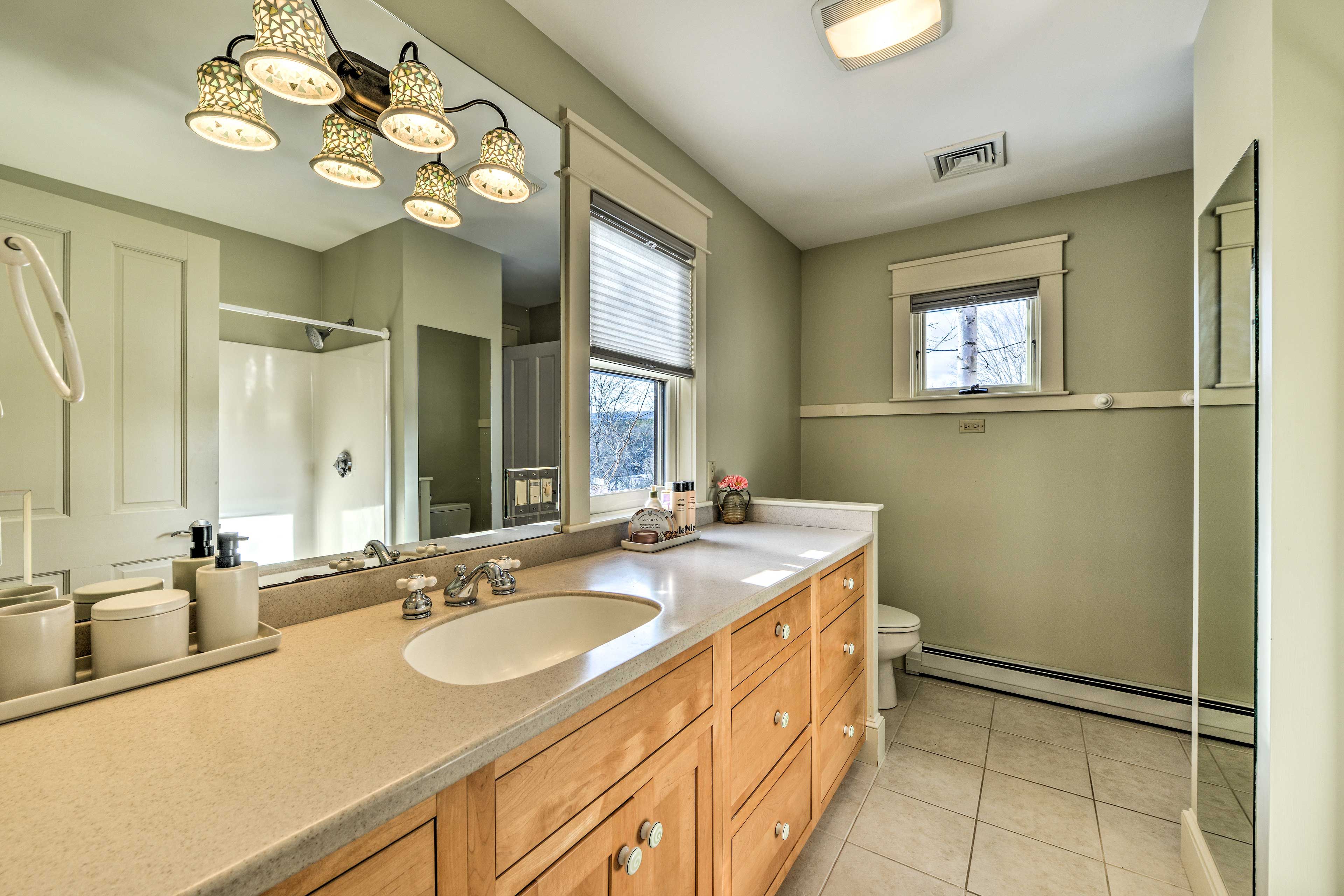 Full Bathroom | 2nd Floor | Walk-In Shower | Hair Dryer