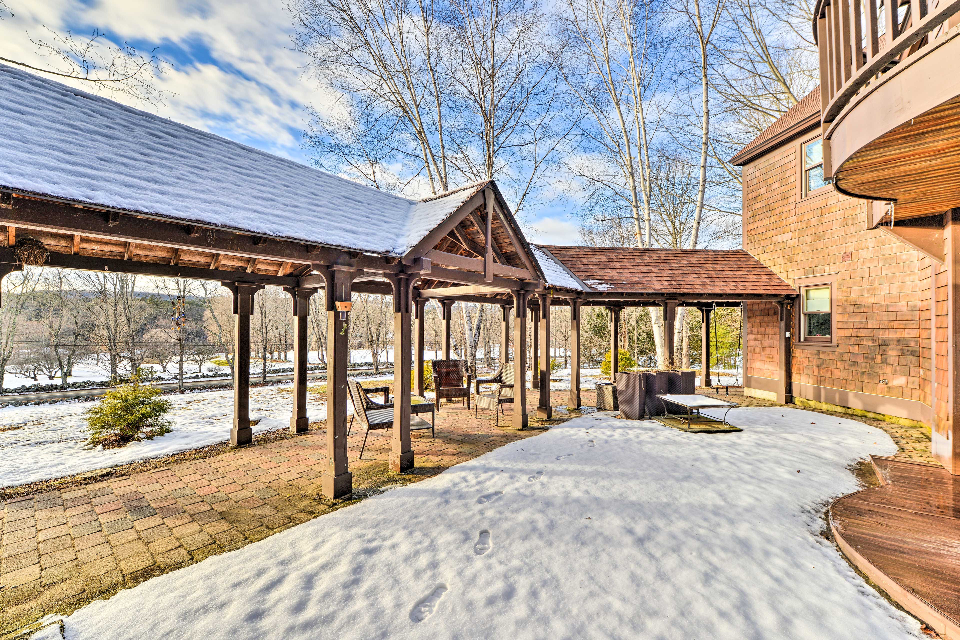 Outdoor Seating Area | Swing