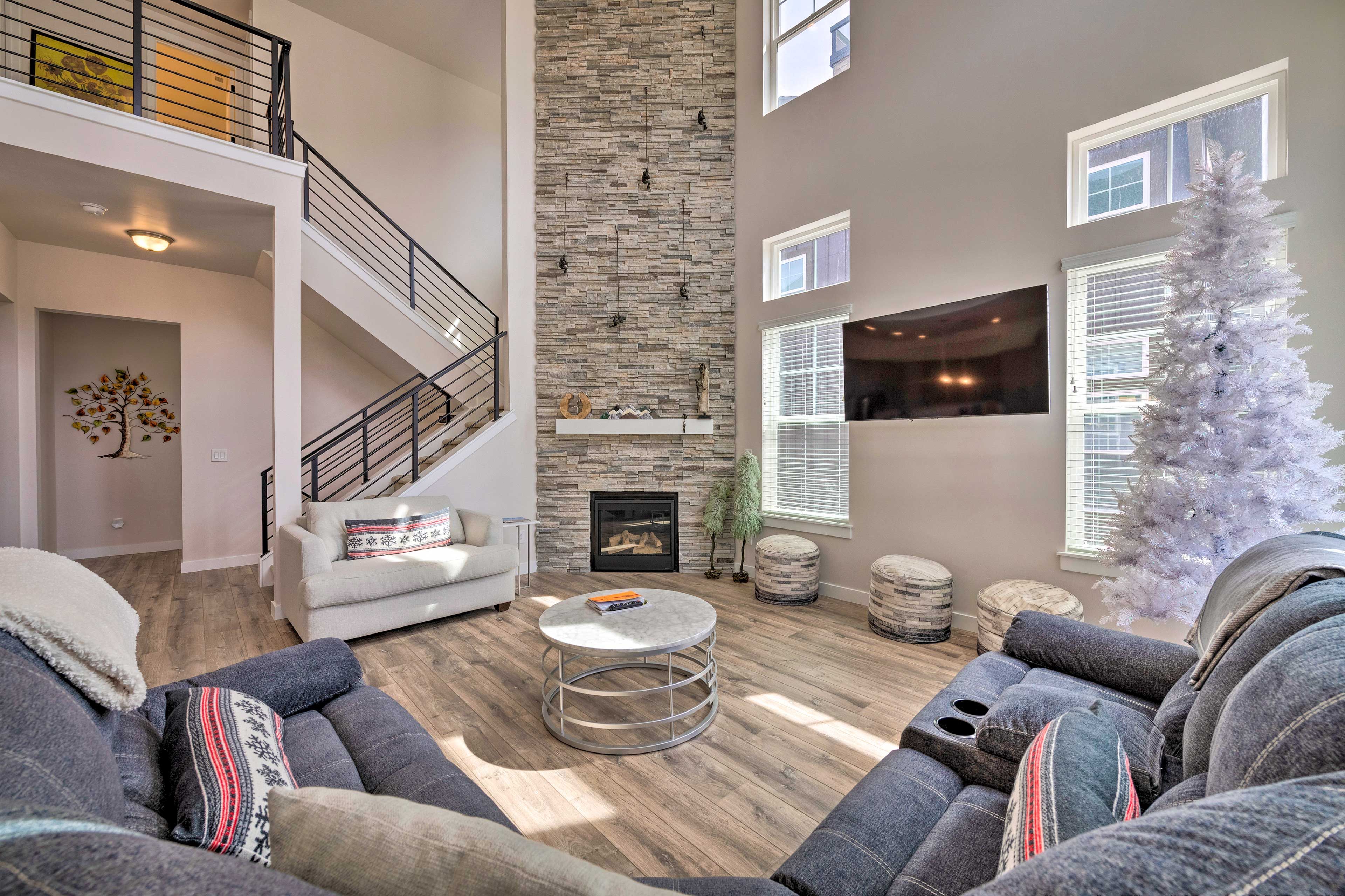 Living Room | Smart TV